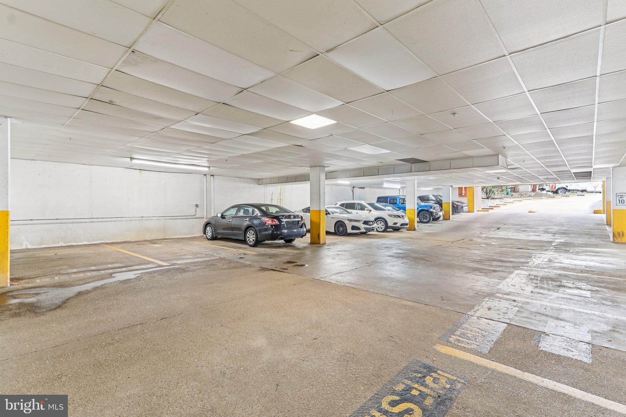 POINTE AT PARK CENTER - Residential