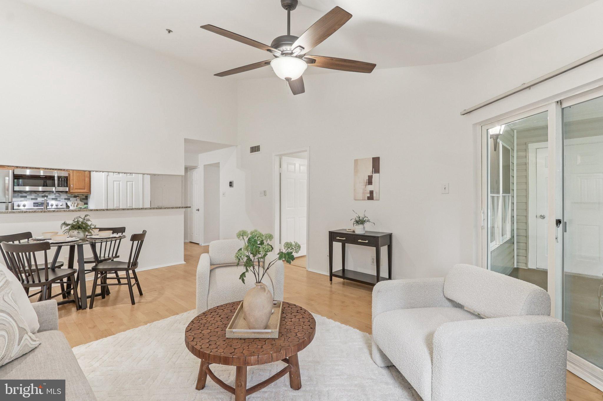 POINTE AT PARK CENTER - Residential