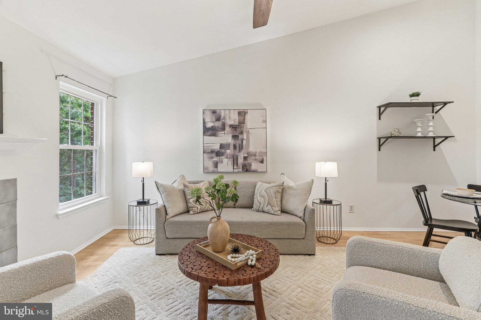 POINTE AT PARK CENTER - Residential