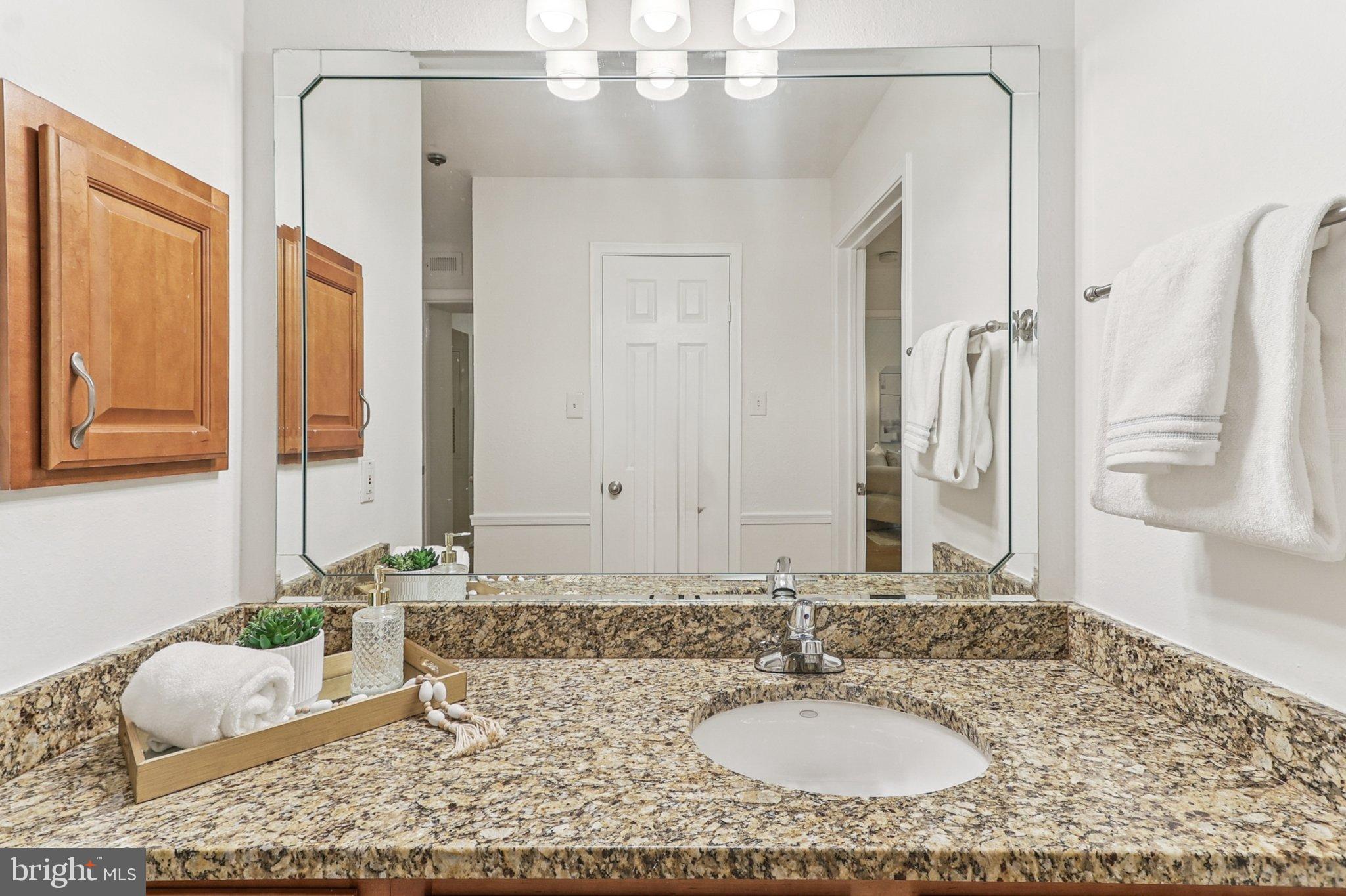 POINTE AT PARK CENTER - Residential