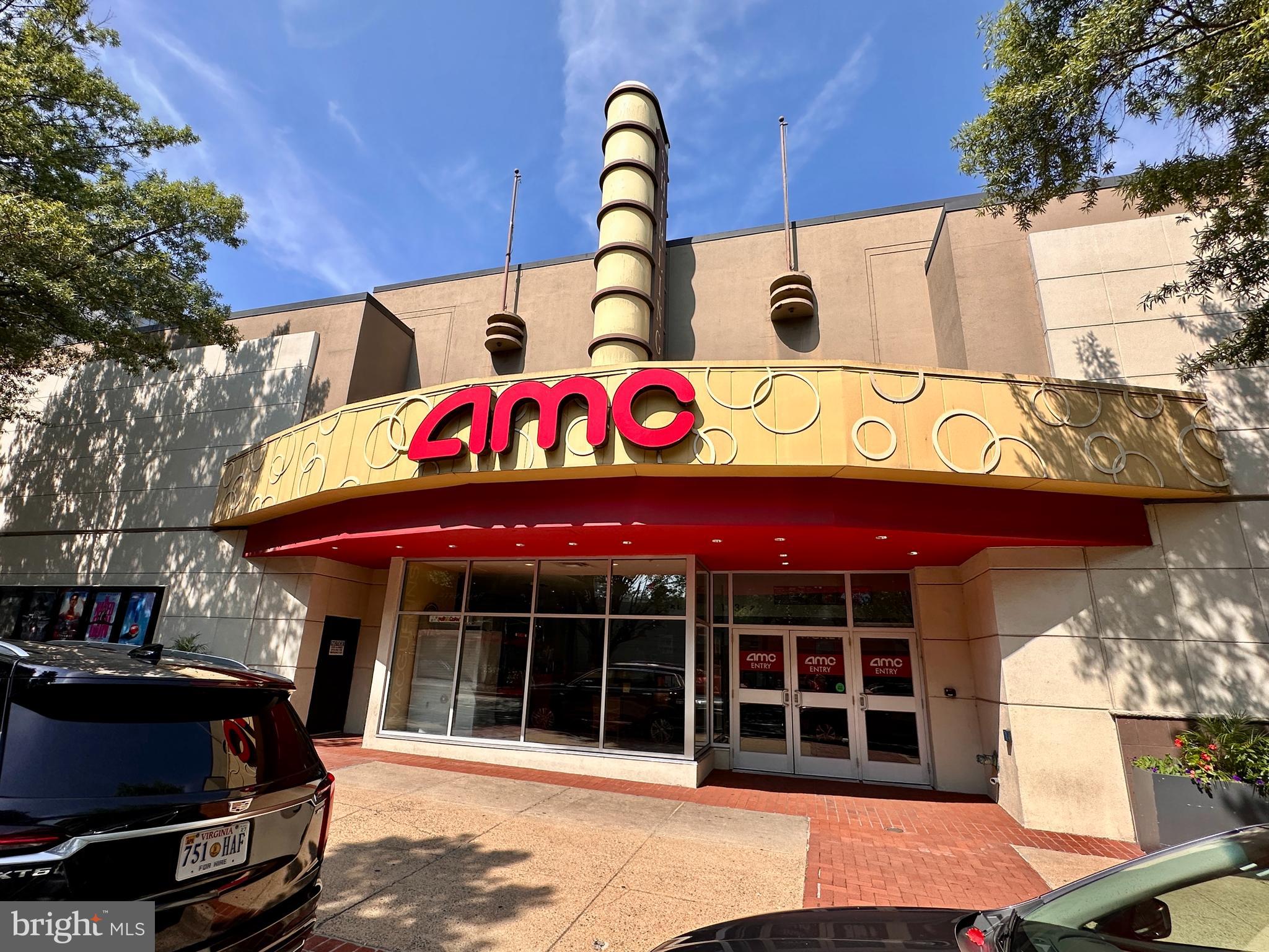 POINTE AT PARK CENTER - Residential