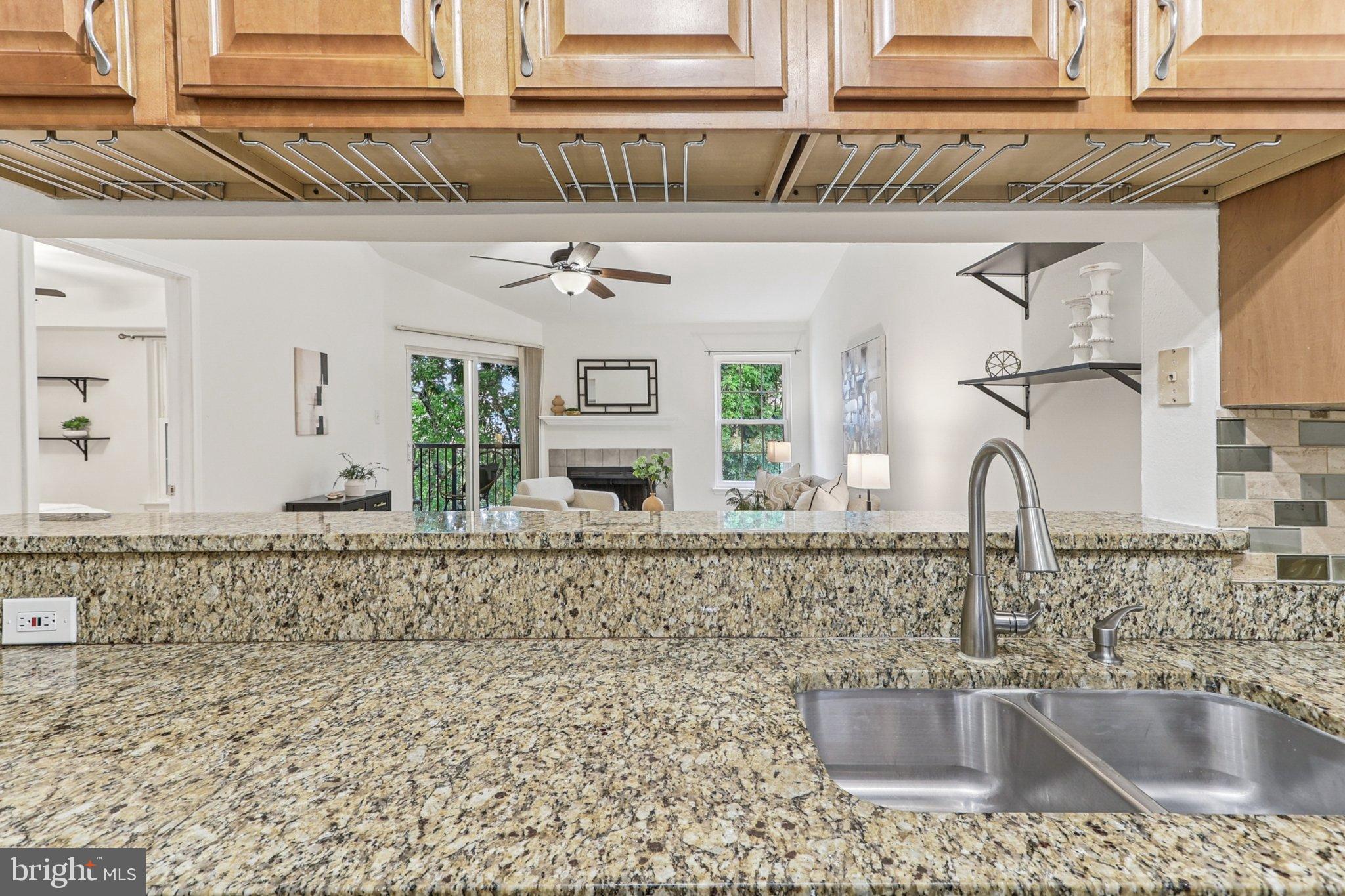 POINTE AT PARK CENTER - Residential