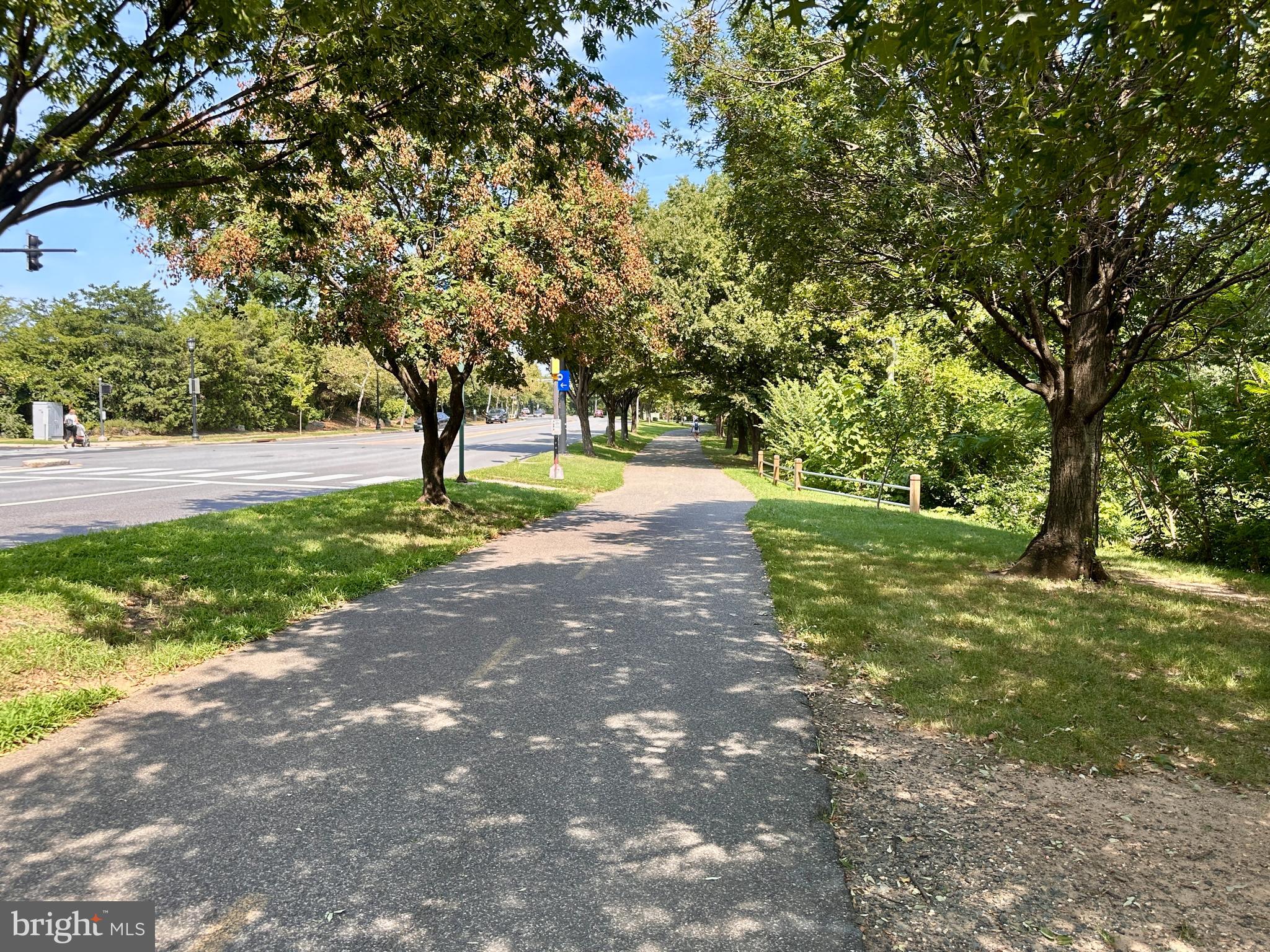 POINTE AT PARK CENTER - Residential