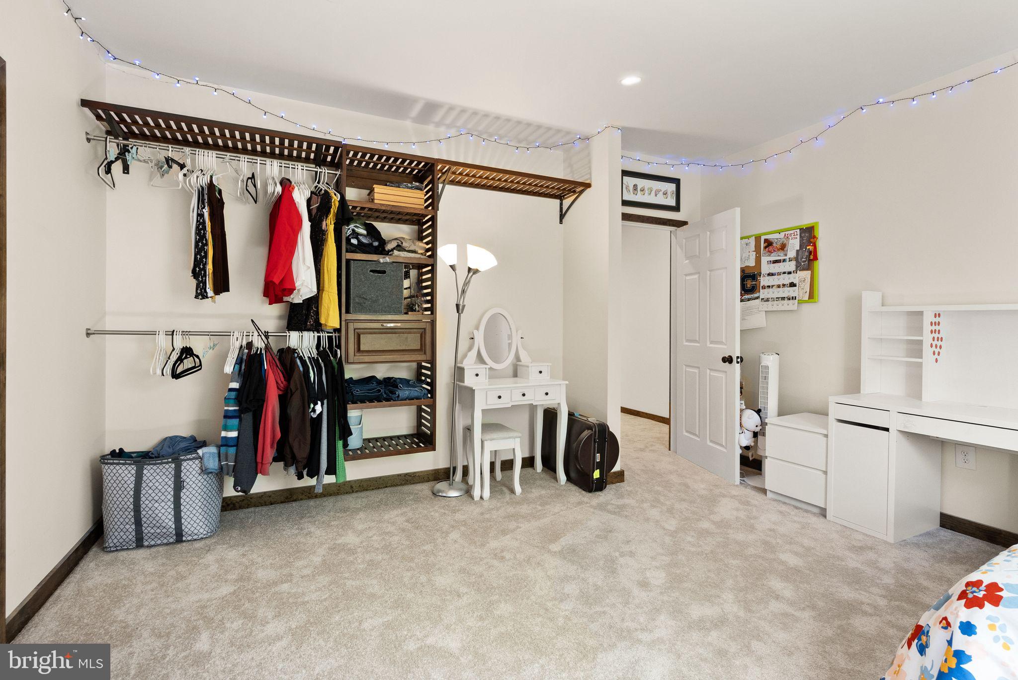 BRENBROOKE - Residential