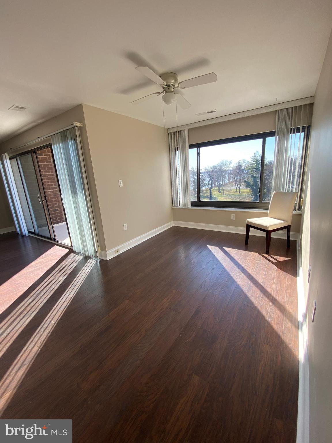 BAKERS BAY CONDOMINIUMS - Residential