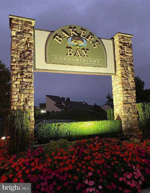 BAKERS BAY CONDOMINIUMS - Residential