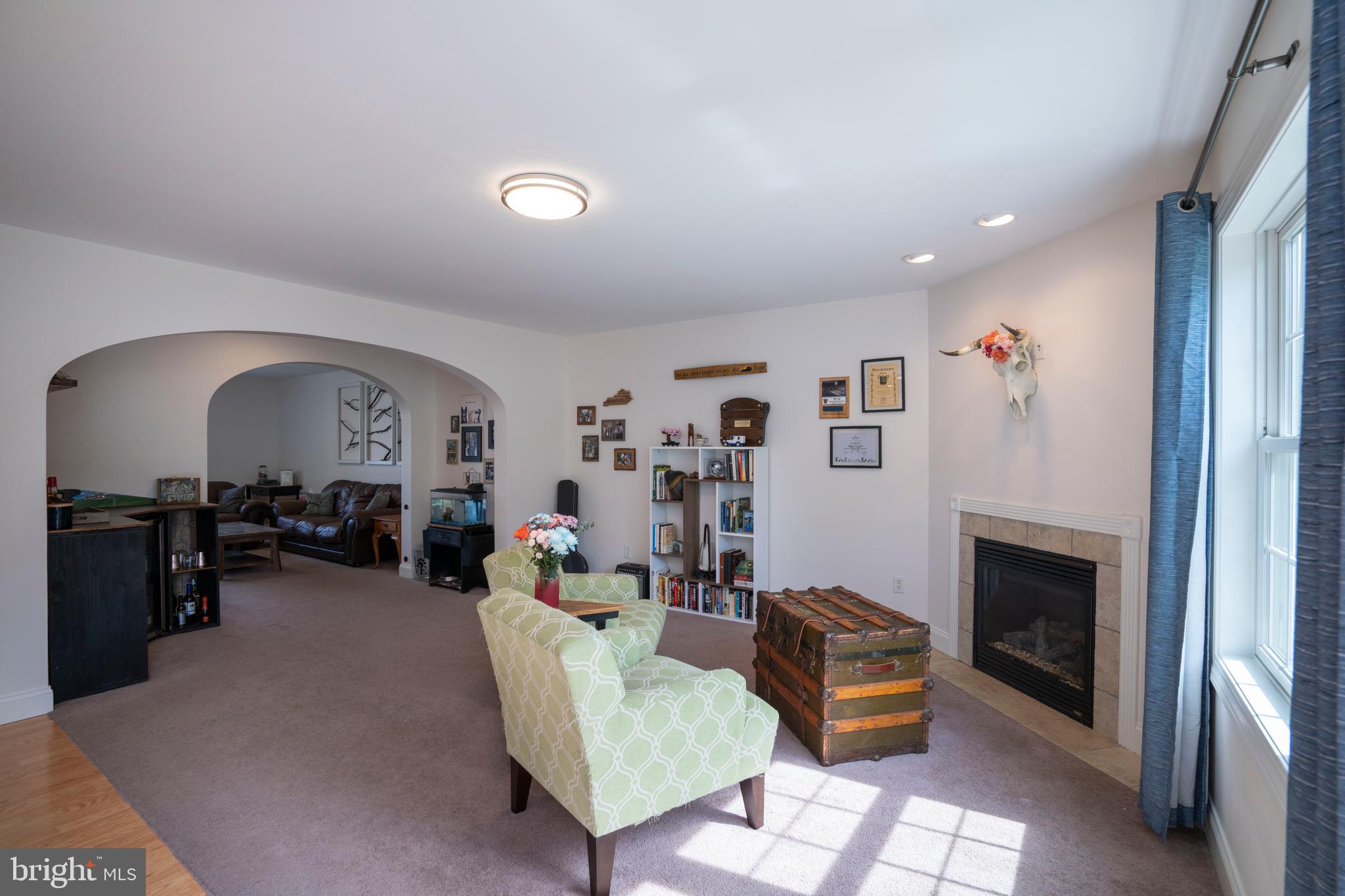 COUNTRY COVE - Residential