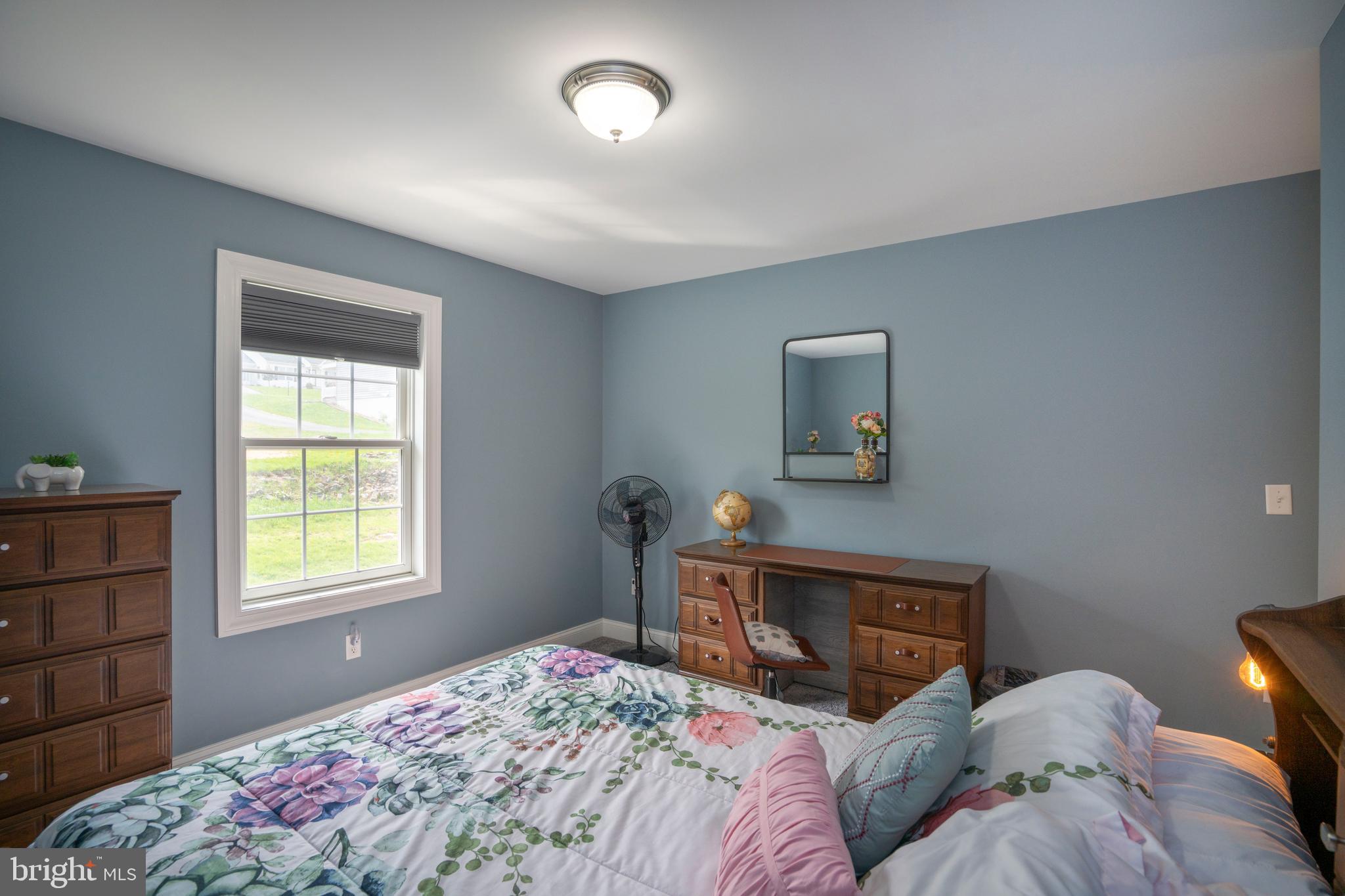 COUNTRY COVE - Residential