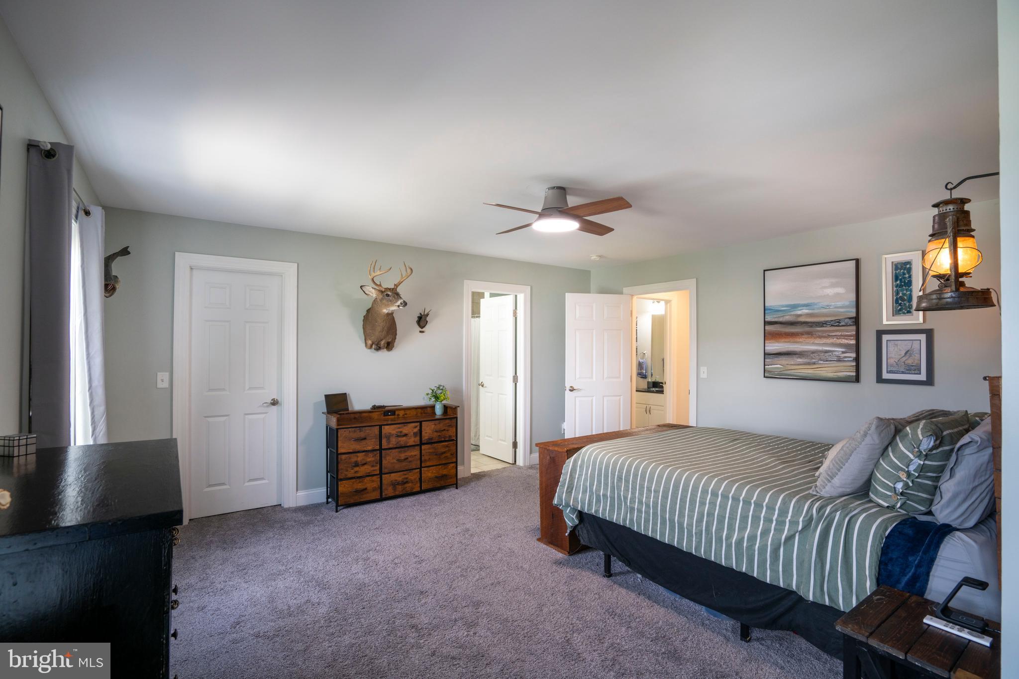 COUNTRY COVE - Residential