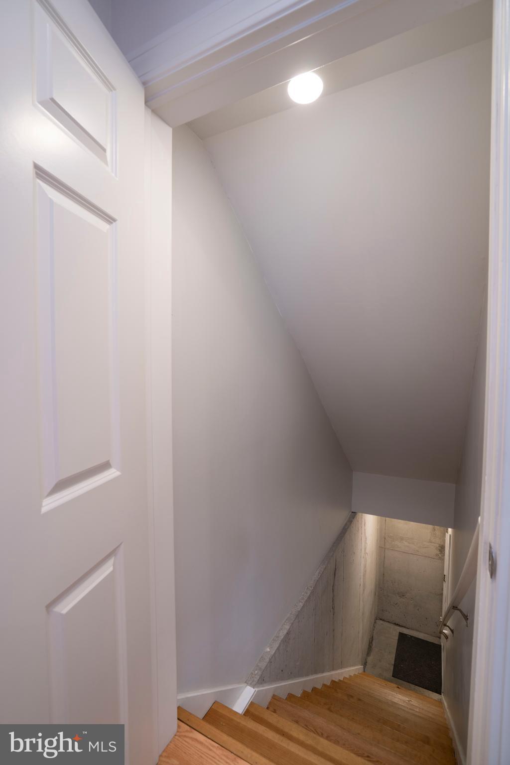 COUNTRY COVE - Residential