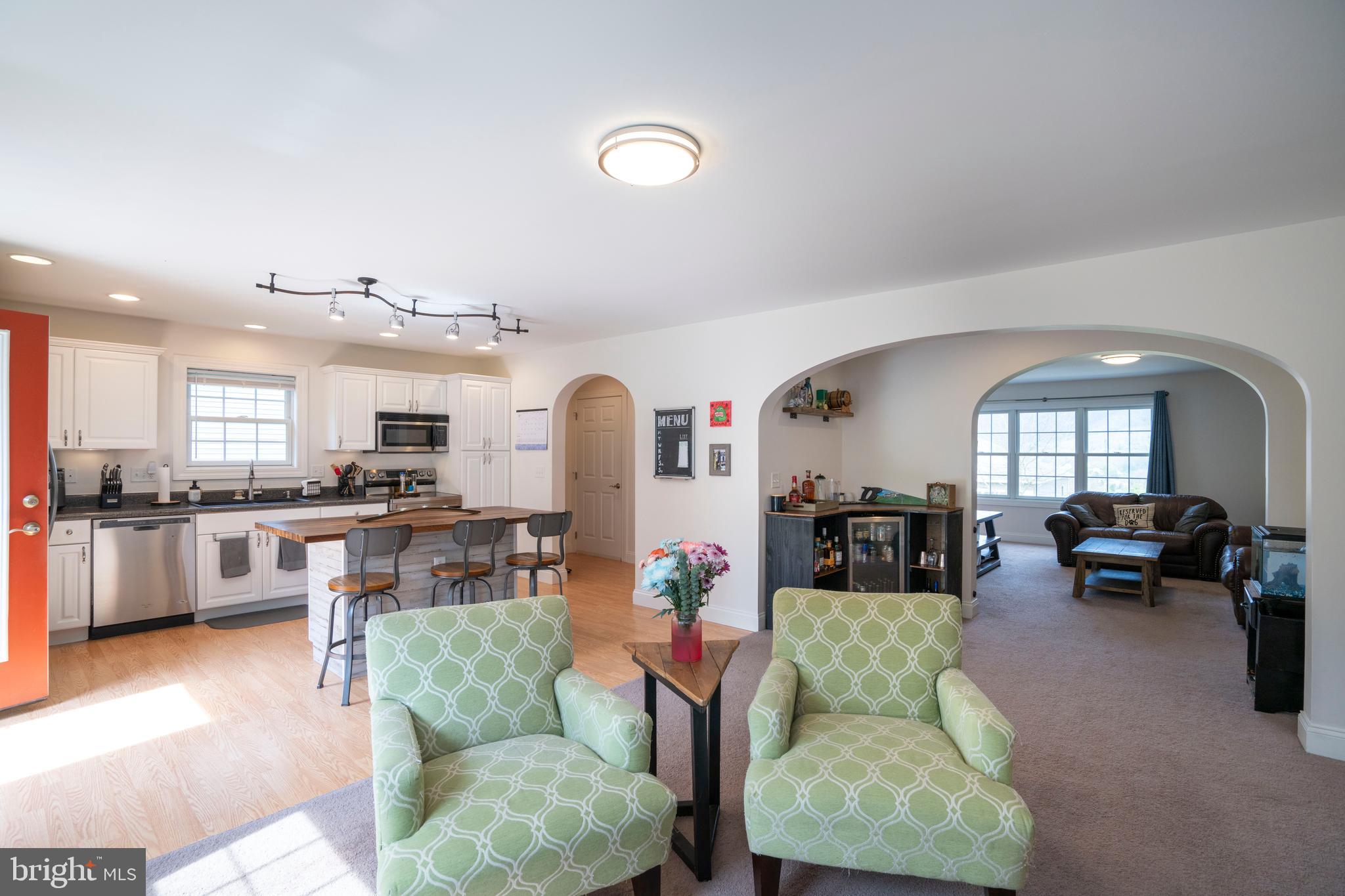 COUNTRY COVE - Residential