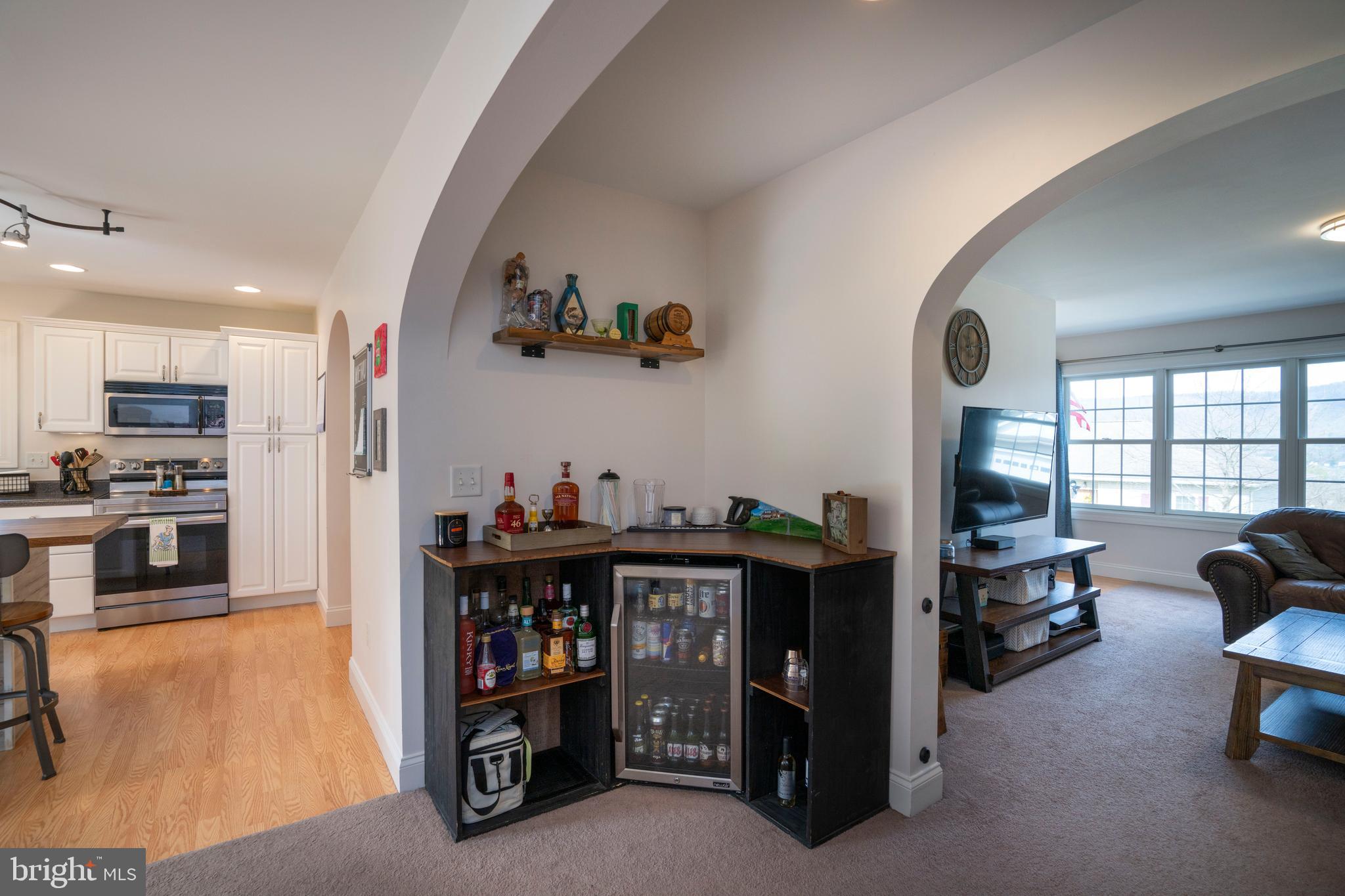 COUNTRY COVE - Residential