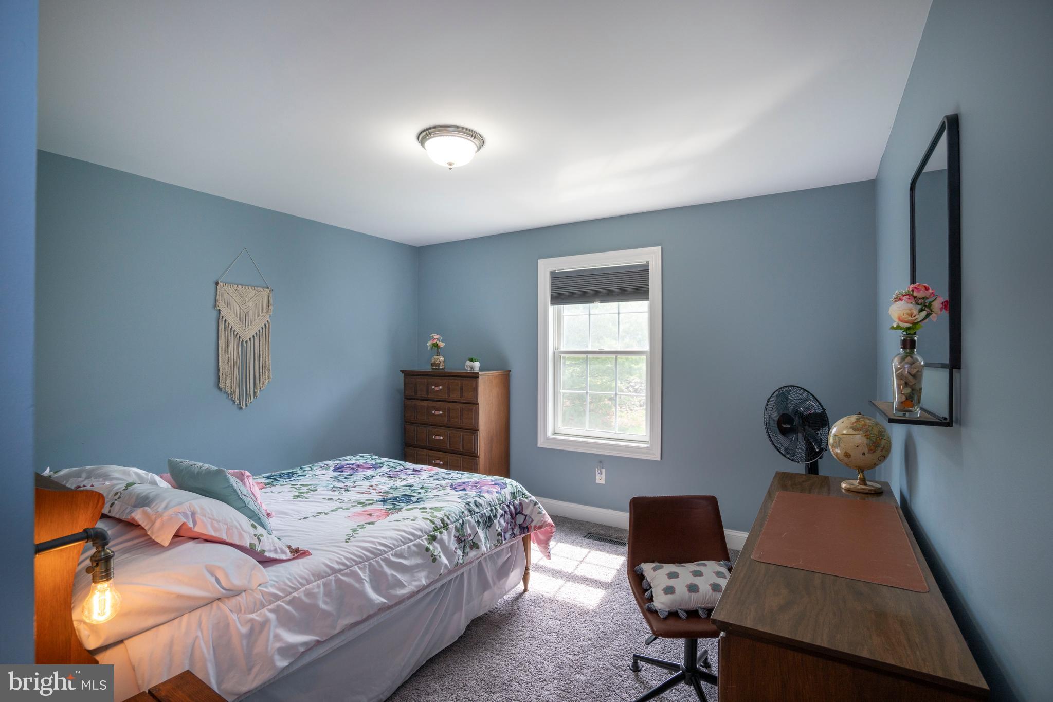 COUNTRY COVE - Residential