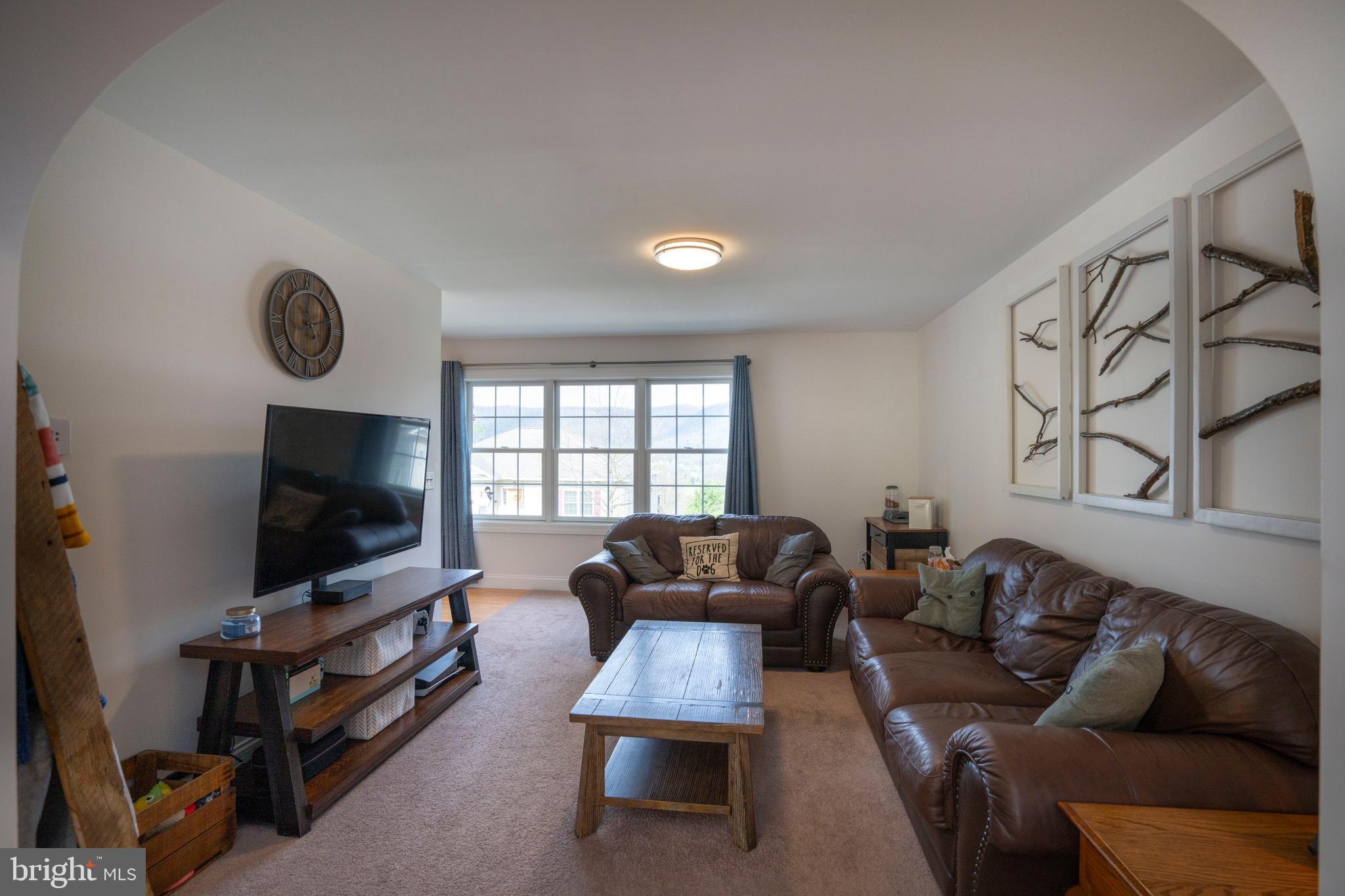 COUNTRY COVE - Residential