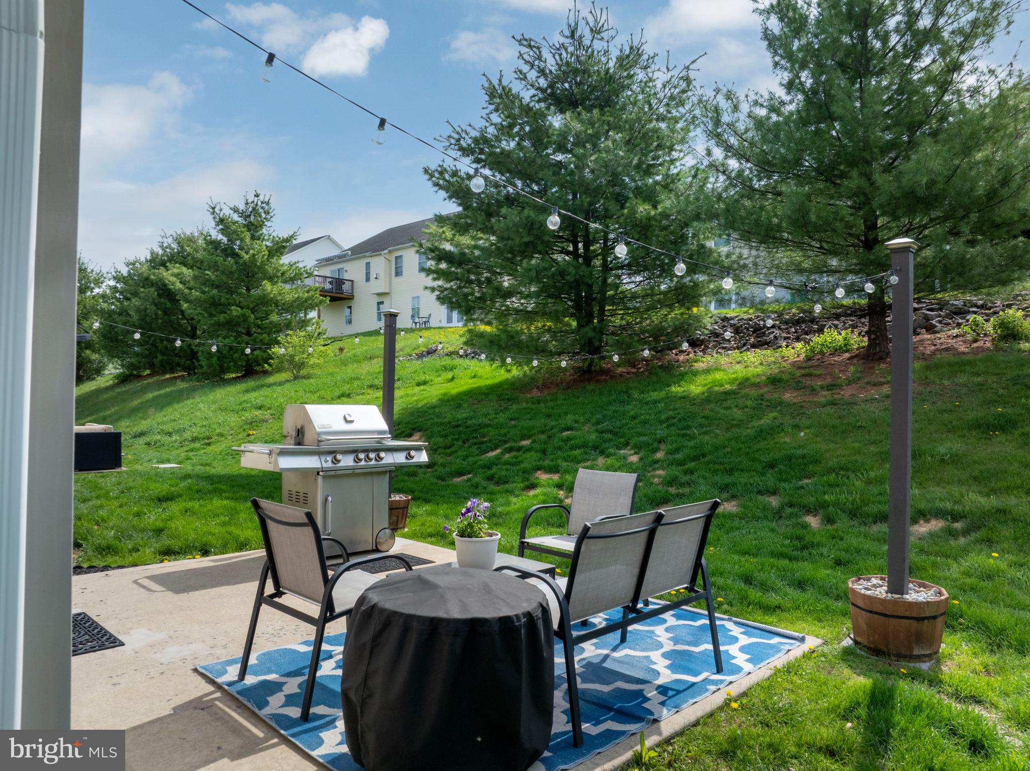 COUNTRY COVE - Residential