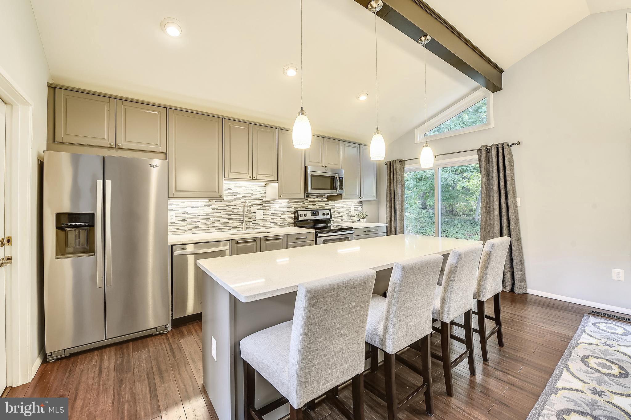 LAKE RIDGE - Residential