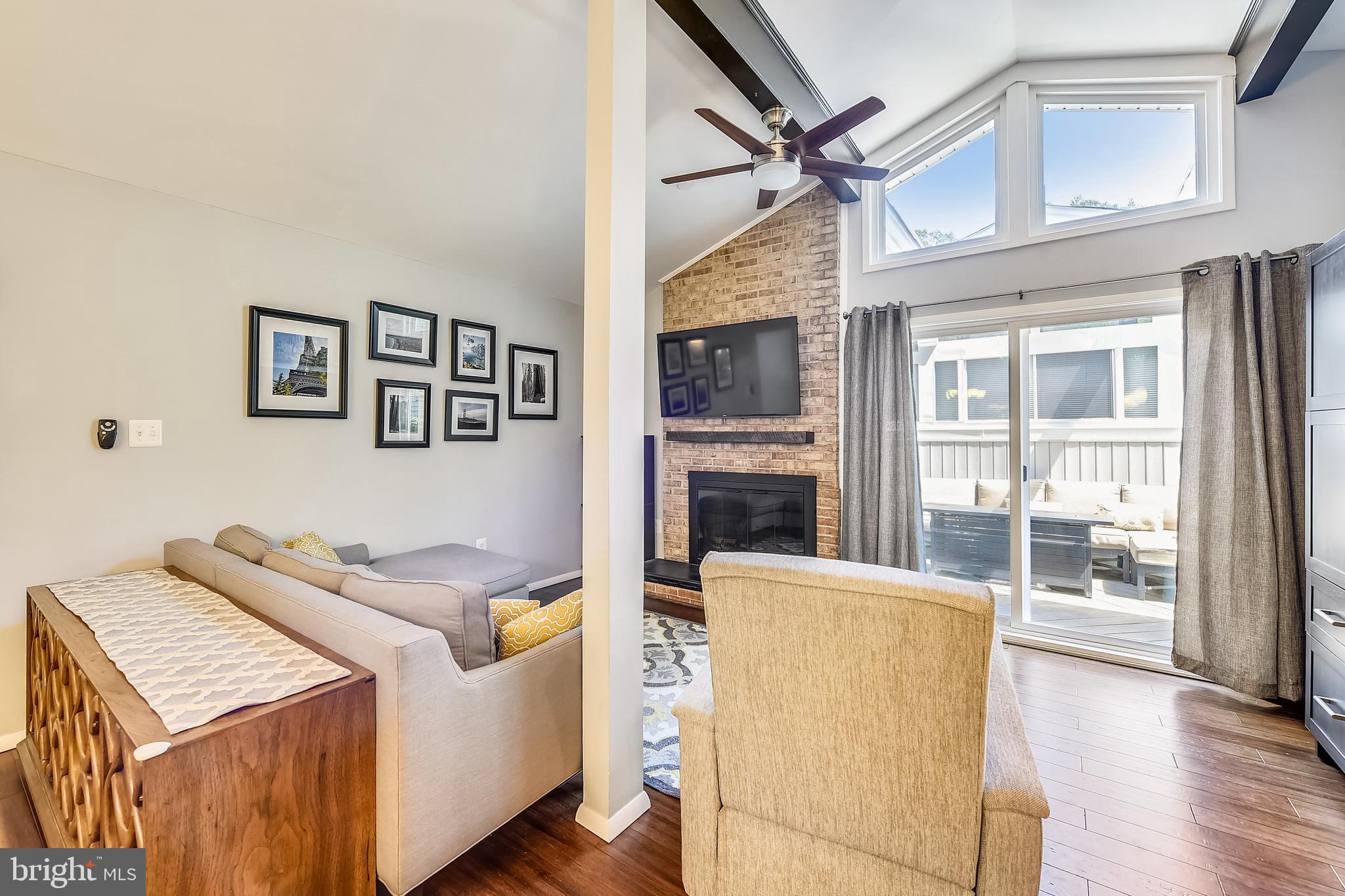 LAKE RIDGE - Residential