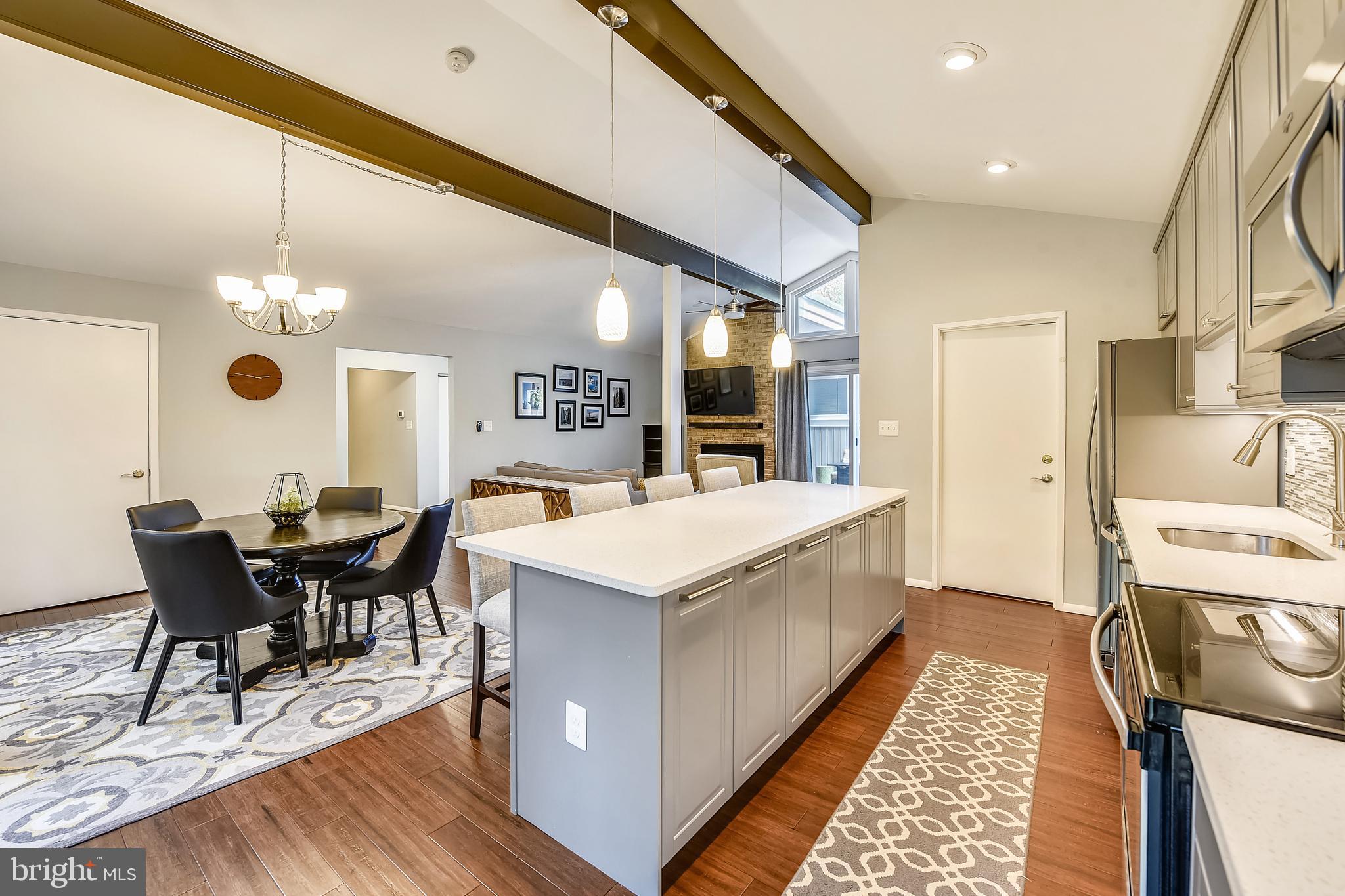 LAKE RIDGE - Residential