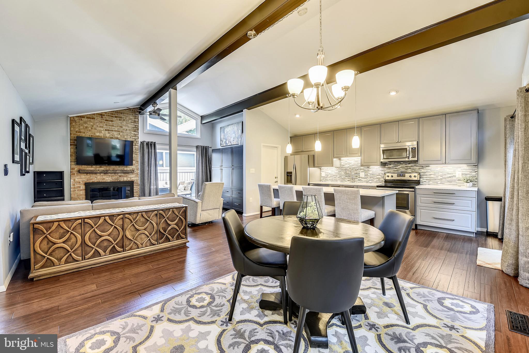 LAKE RIDGE - Residential