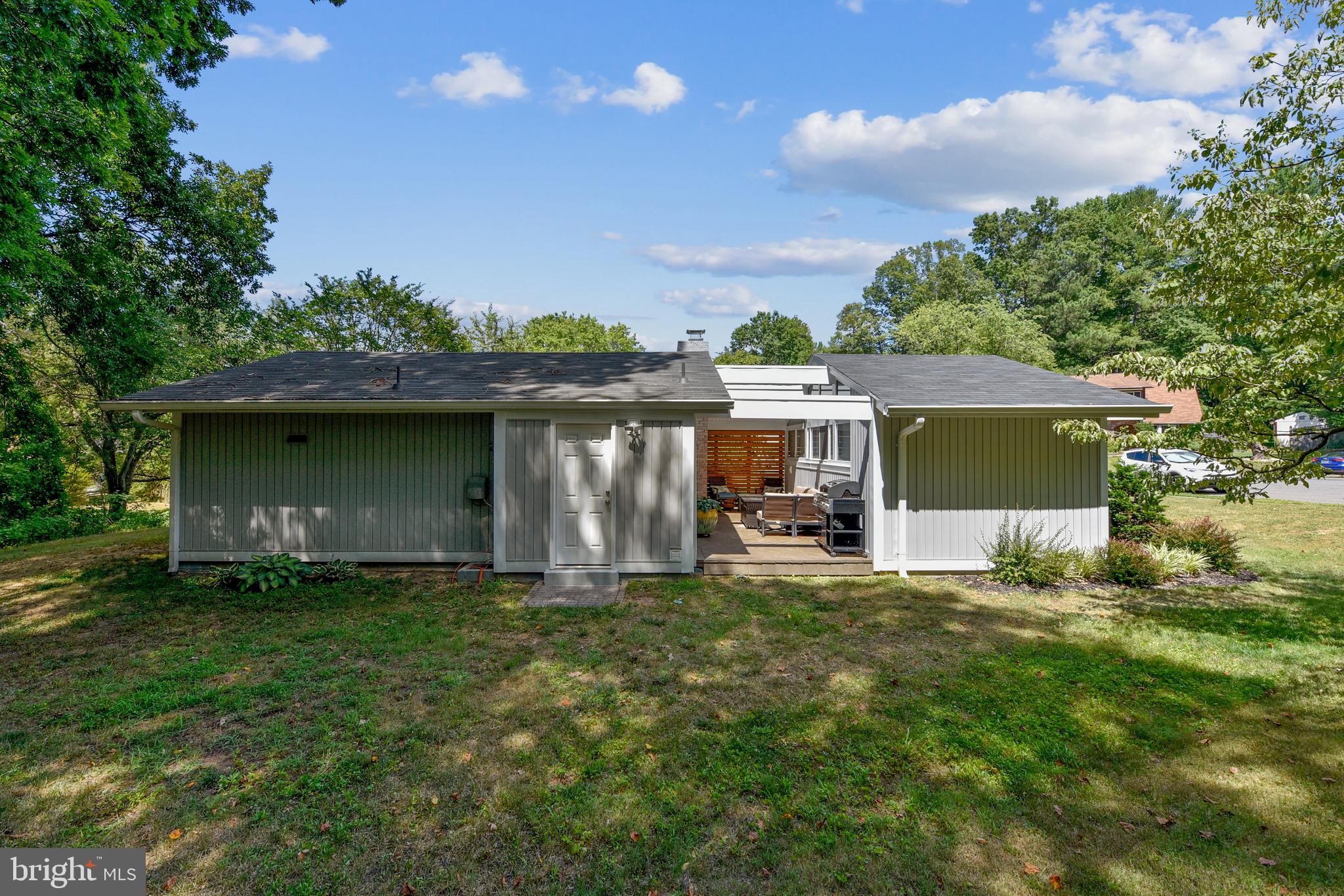 LAKE RIDGE - Residential