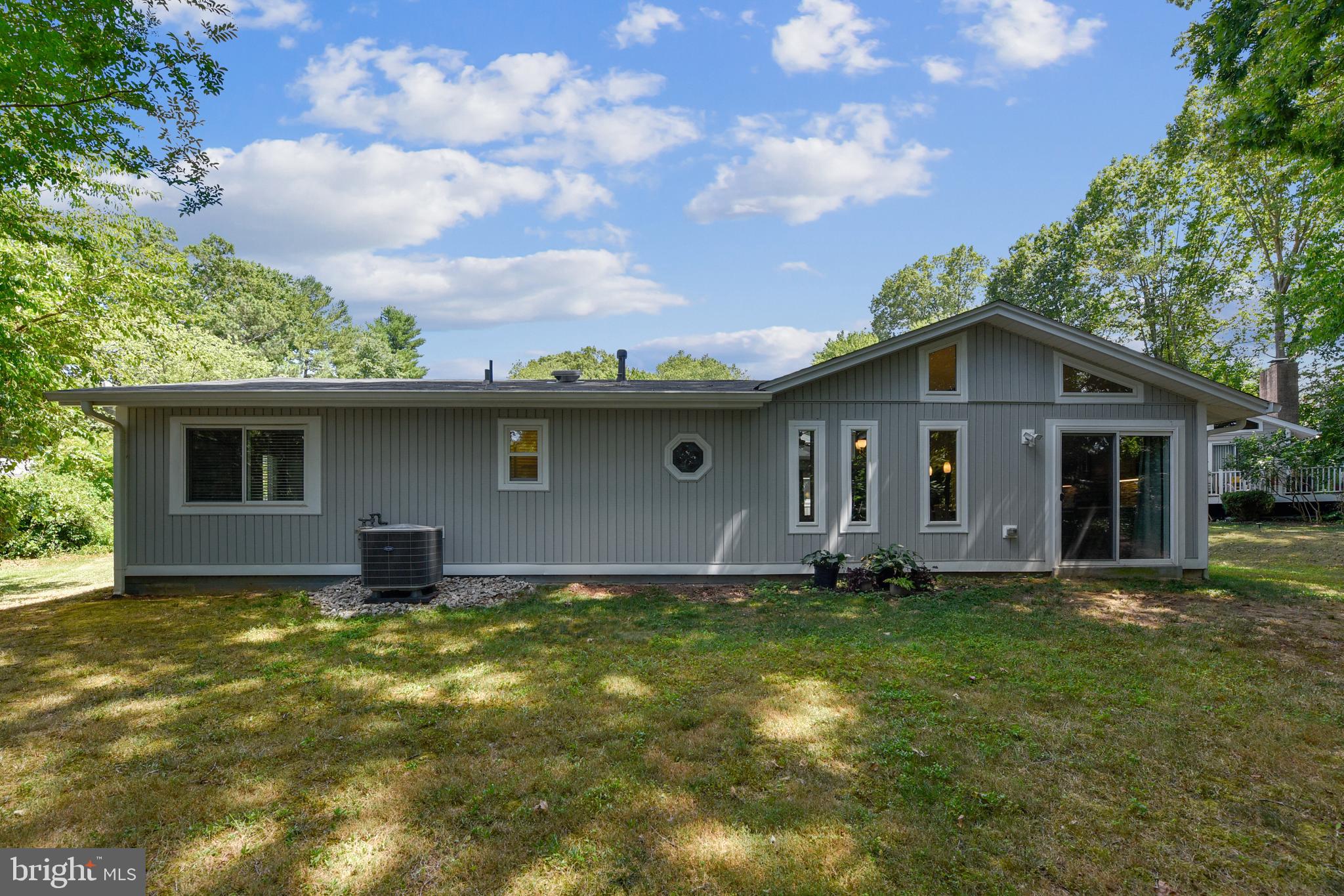 LAKE RIDGE - Residential