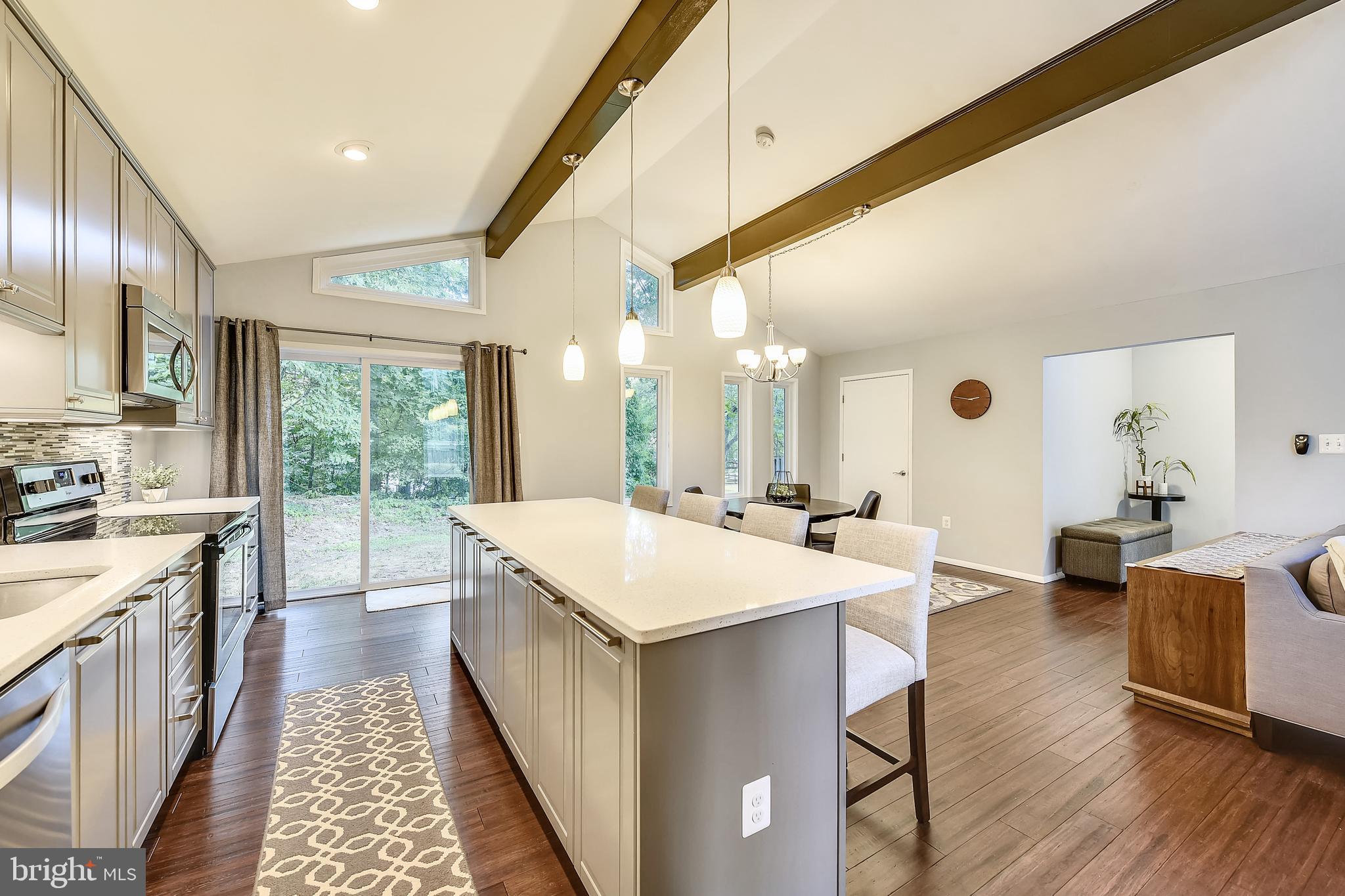 LAKE RIDGE - Residential