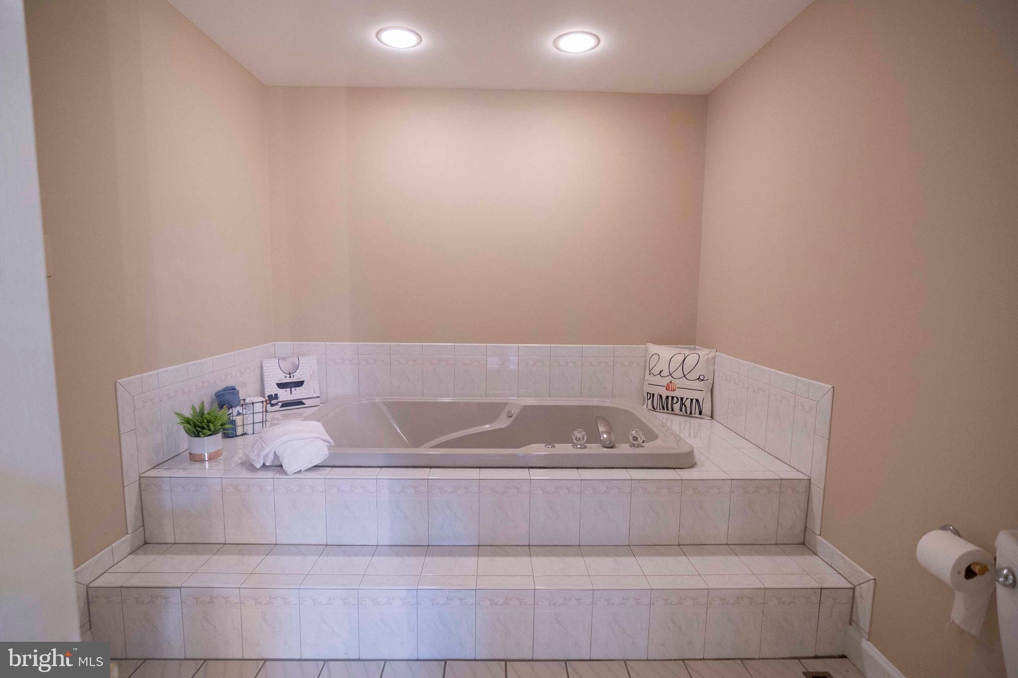 CRESS CREEK - Residential