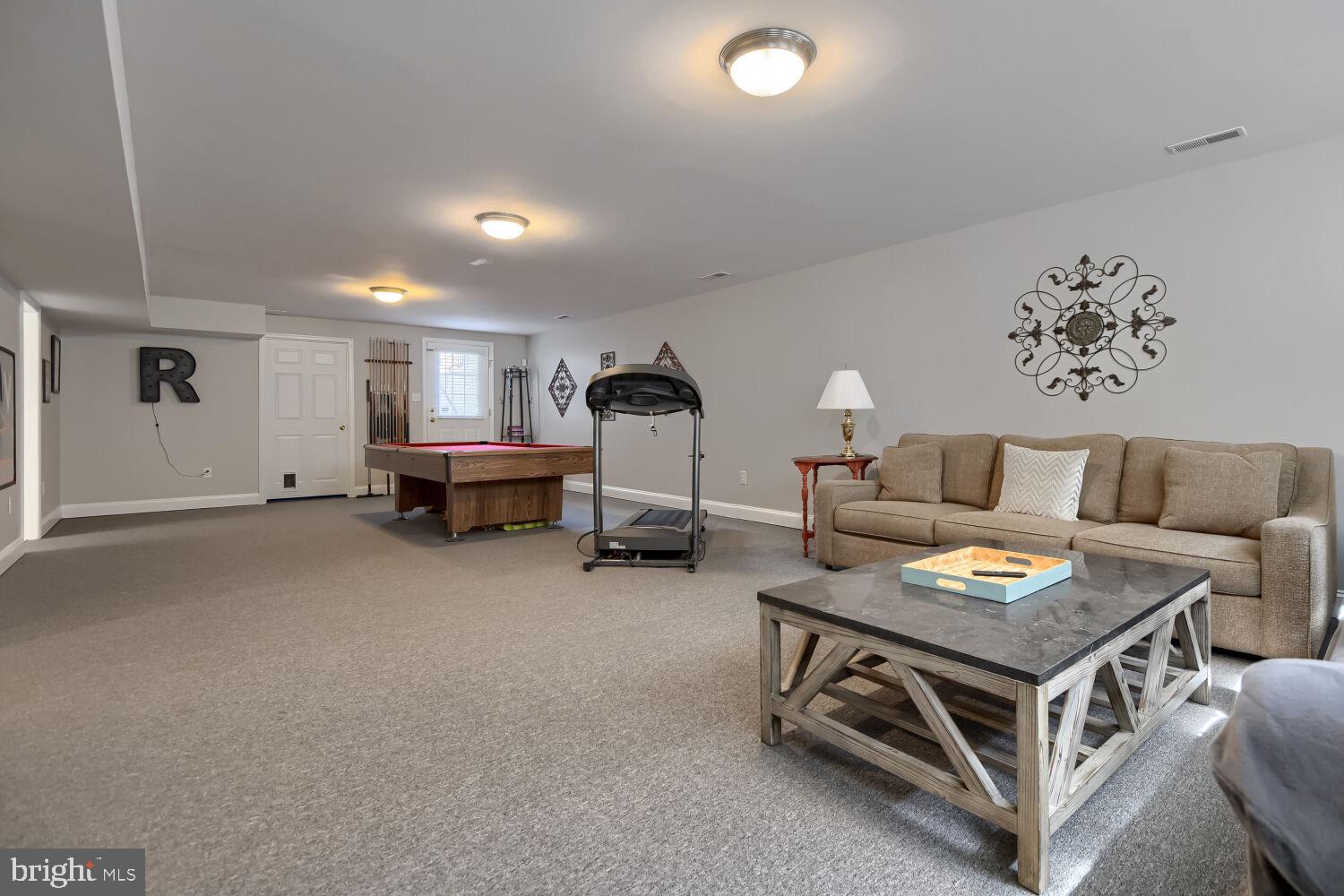 PERRY HALL - Residential