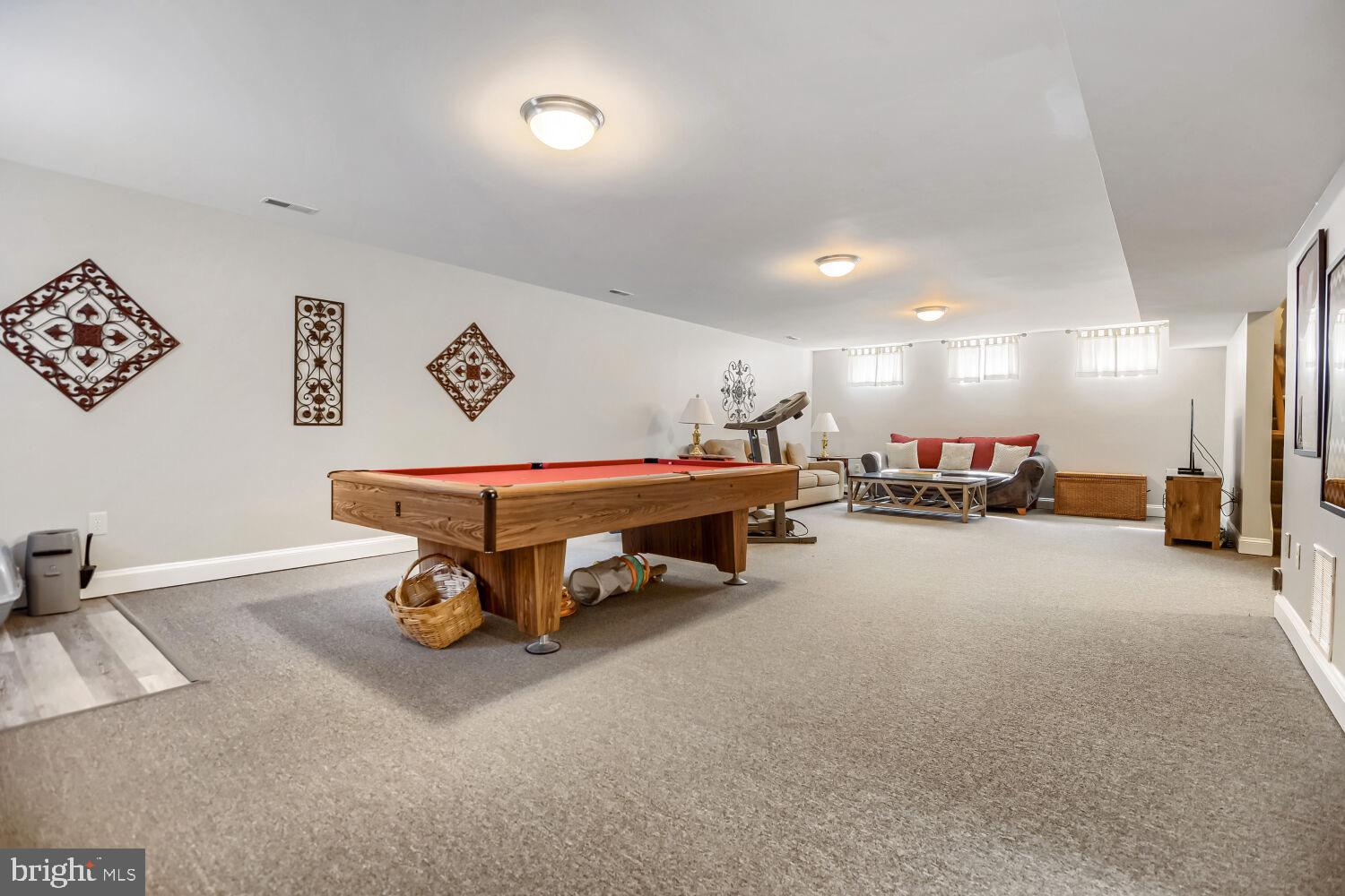 PERRY HALL - Residential