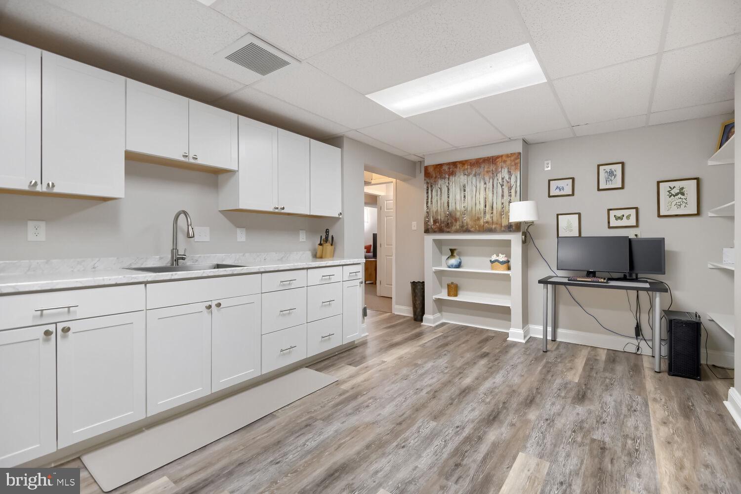 PERRY HALL - Residential