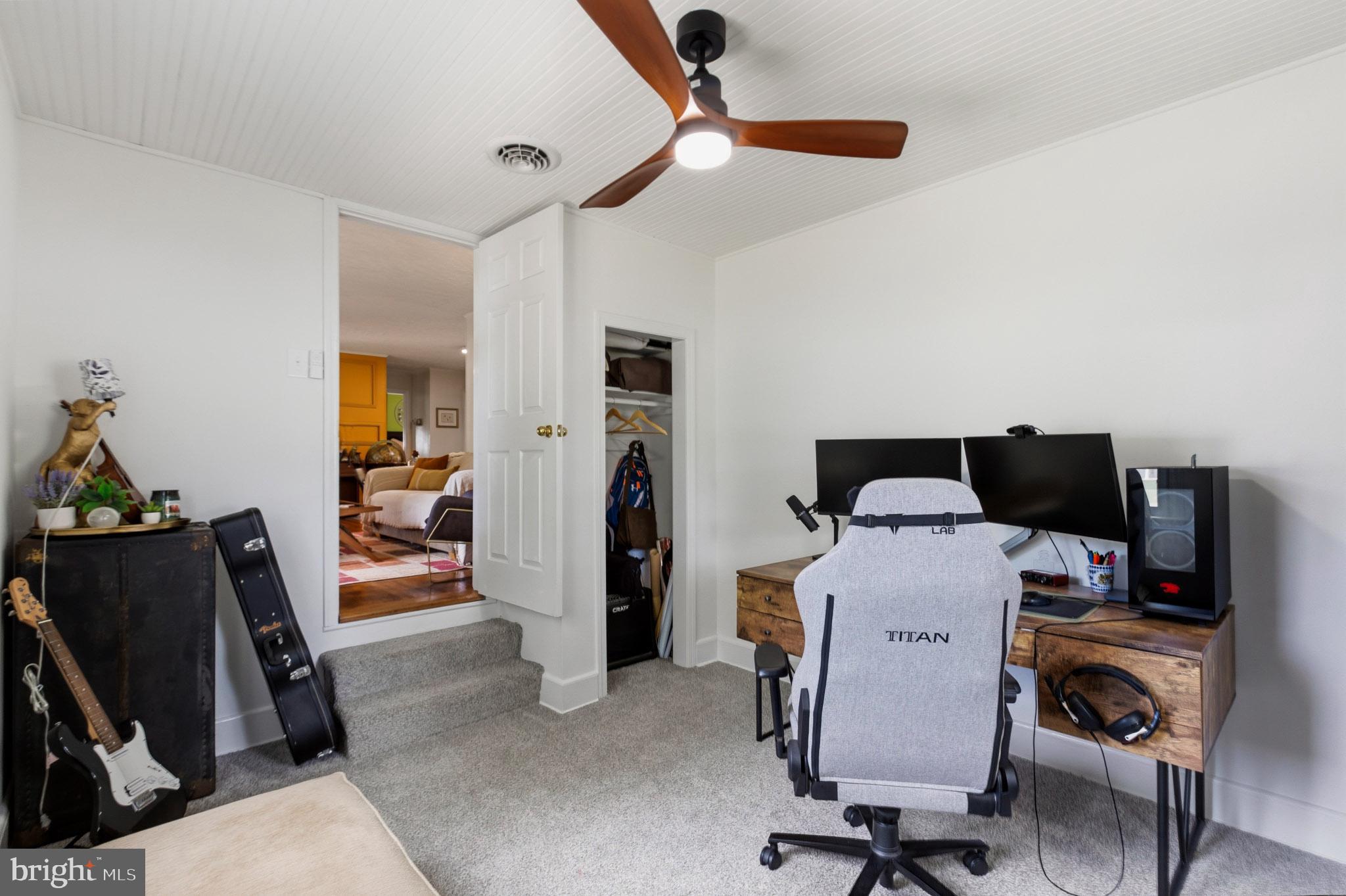 NORTH HOLLYWOOD - Residential