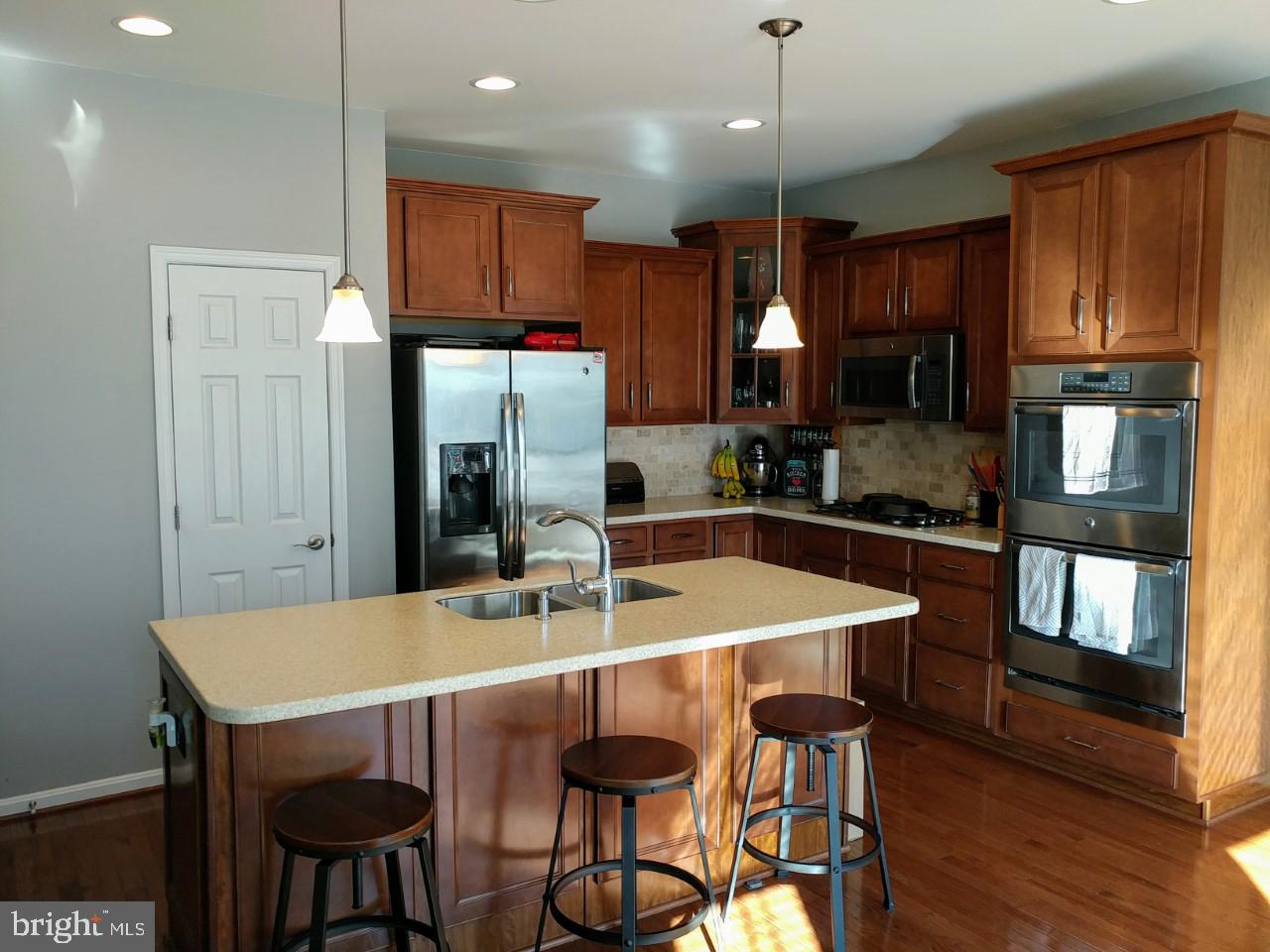 HOMEPLACE ON PELHAMS REACH - Residential