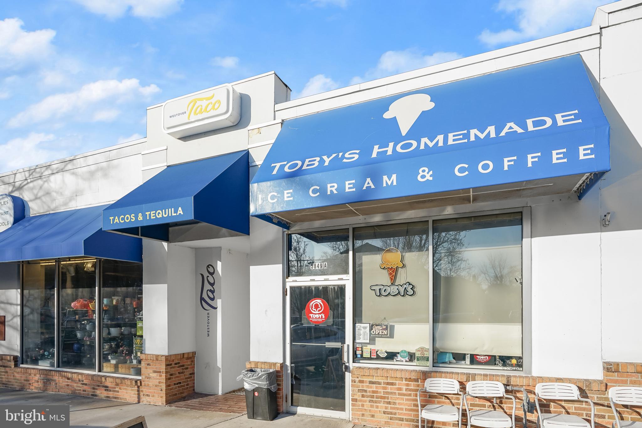 LARCHMONT - Residential