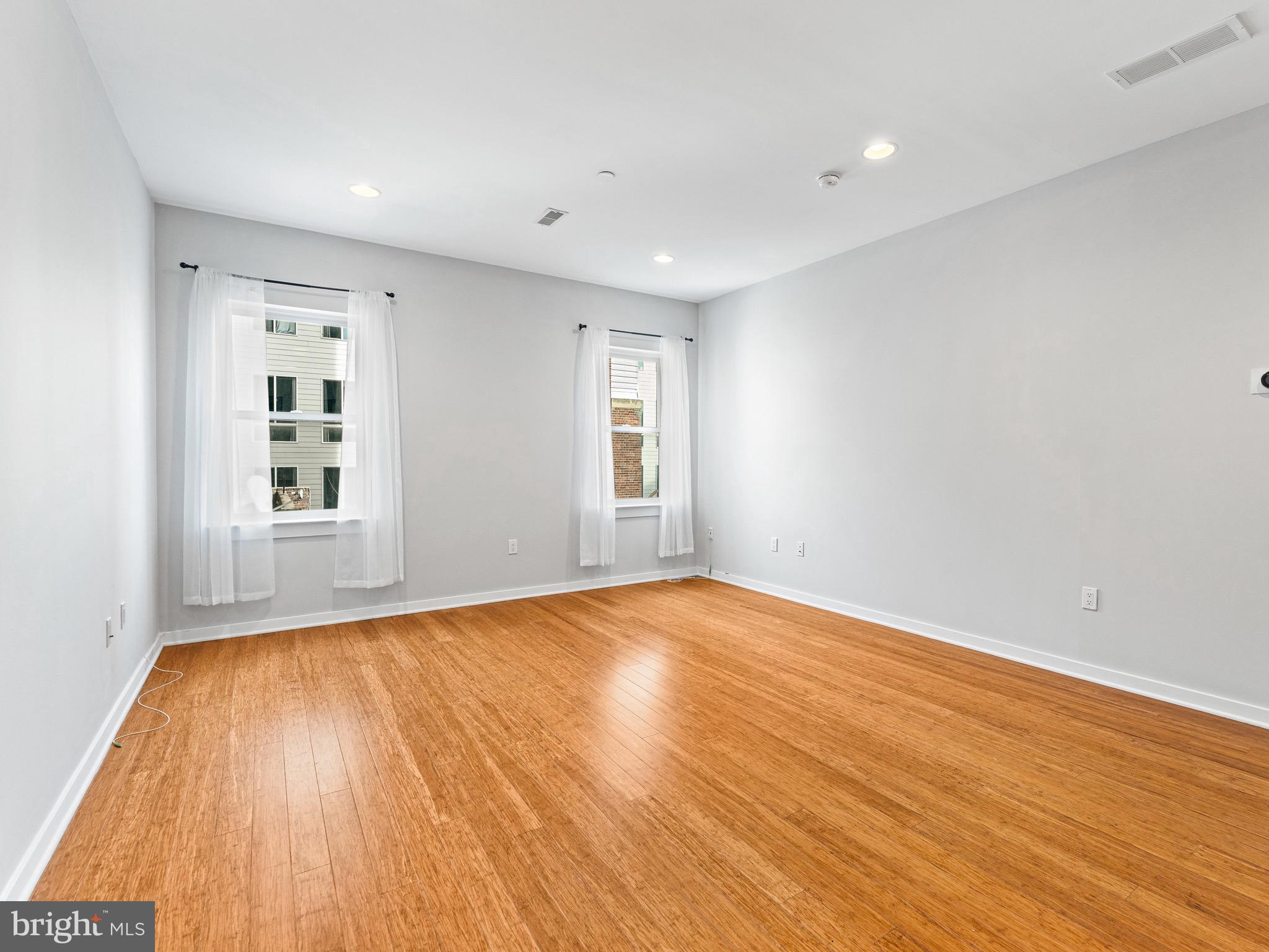 FRANCISVILLE - Residential Lease