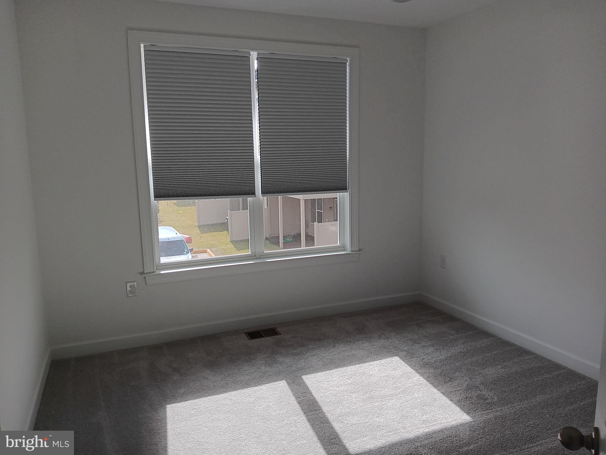 THE BOULEVARDS AT WESTFIELDS - Residential Lease