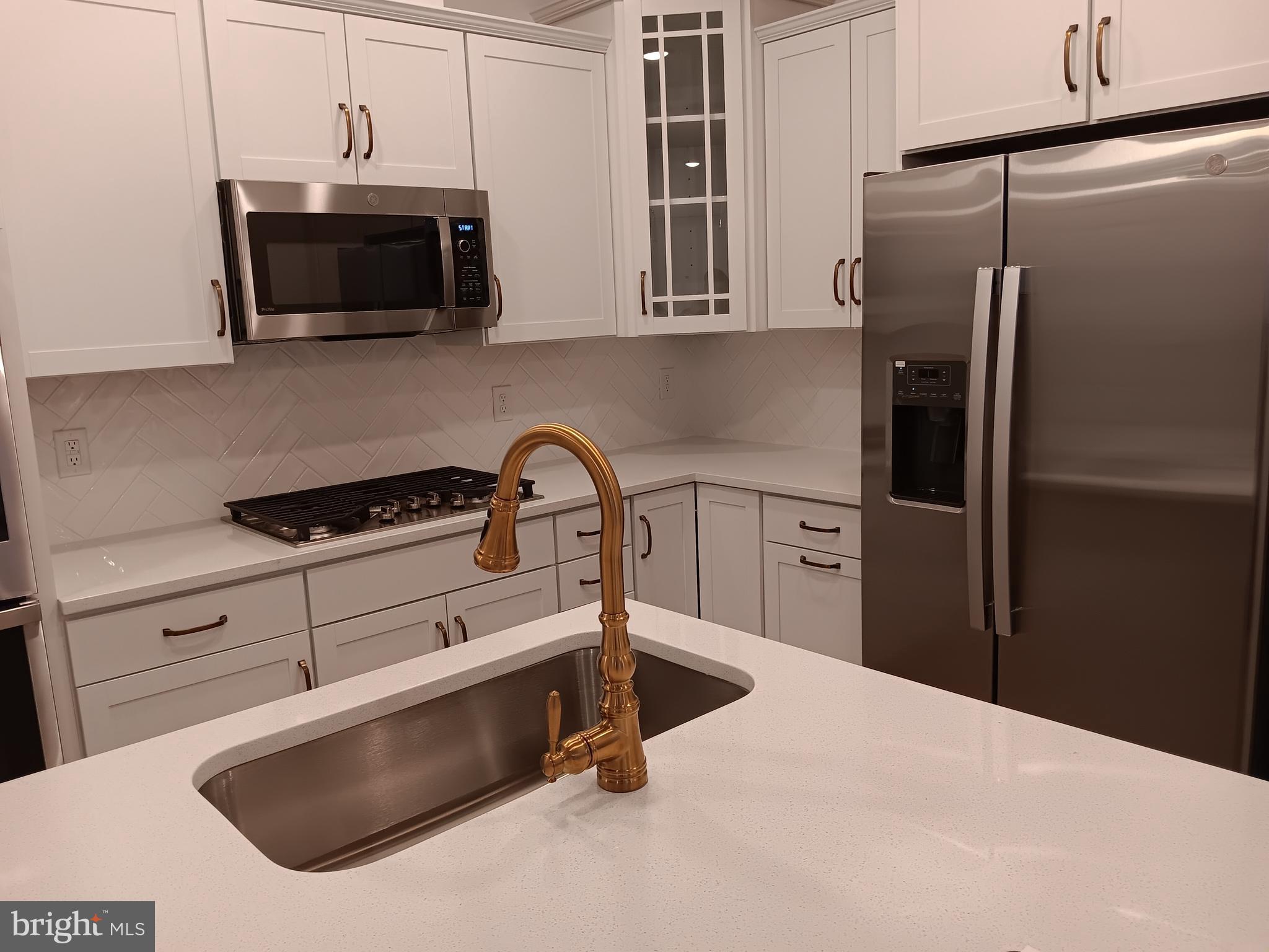 THE BOULEVARDS AT WESTFIELDS - Residential Lease