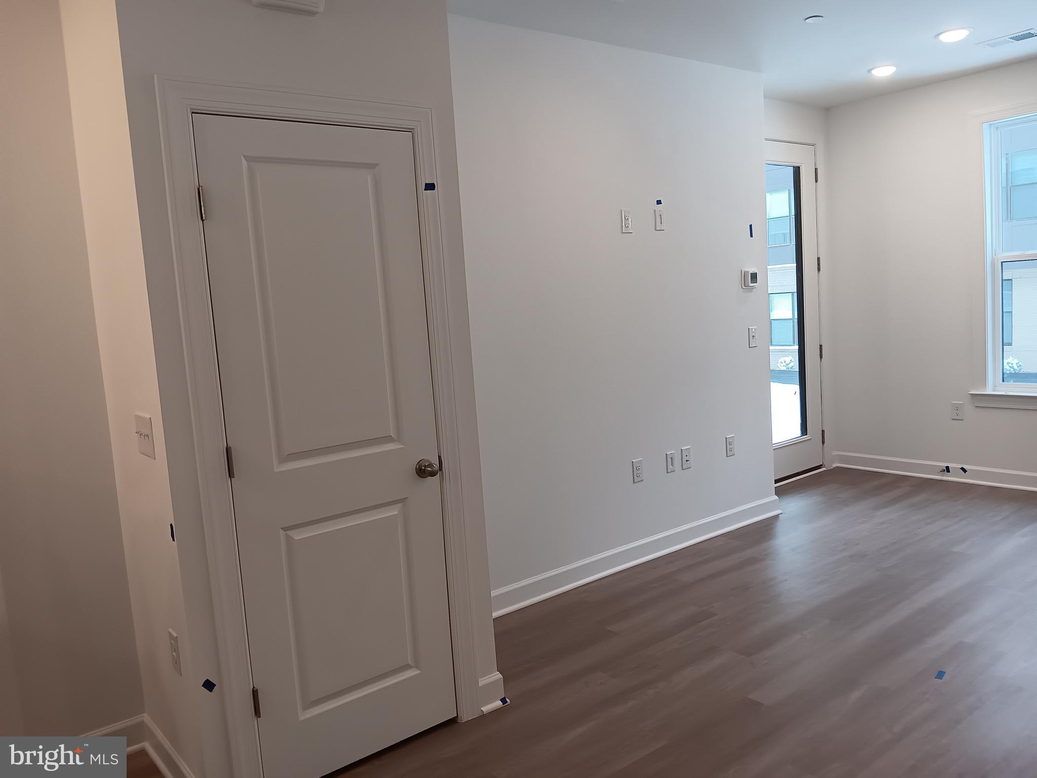 THE BOULEVARDS AT WESTFIELDS - Residential Lease