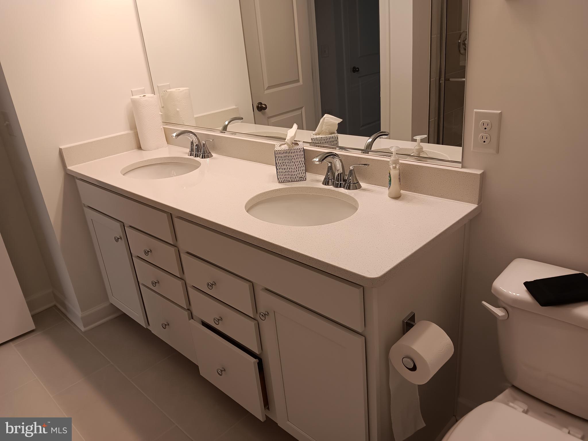 THE BOULEVARDS AT WESTFIELDS - Residential Lease