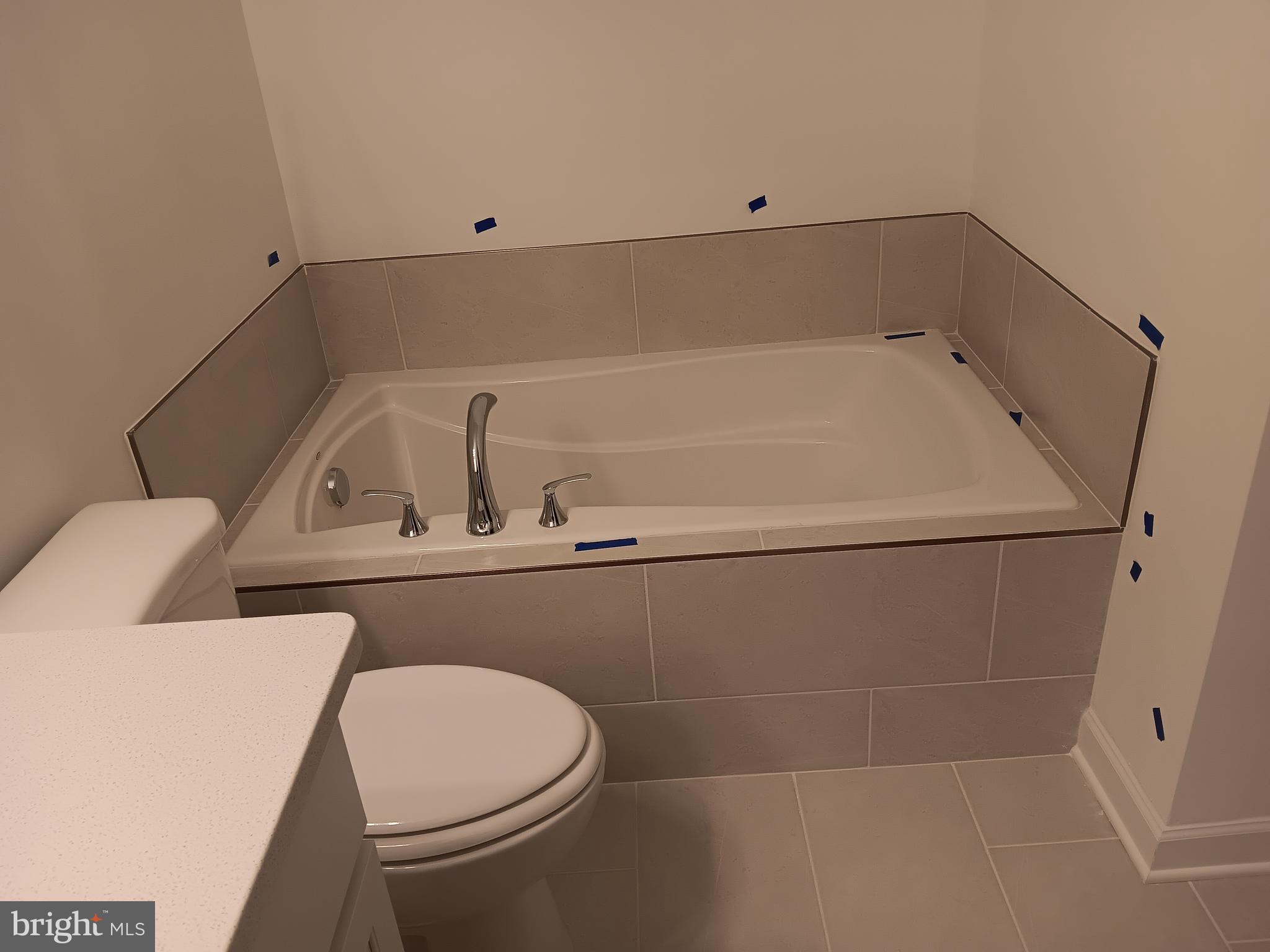 THE BOULEVARDS AT WESTFIELDS - Residential Lease