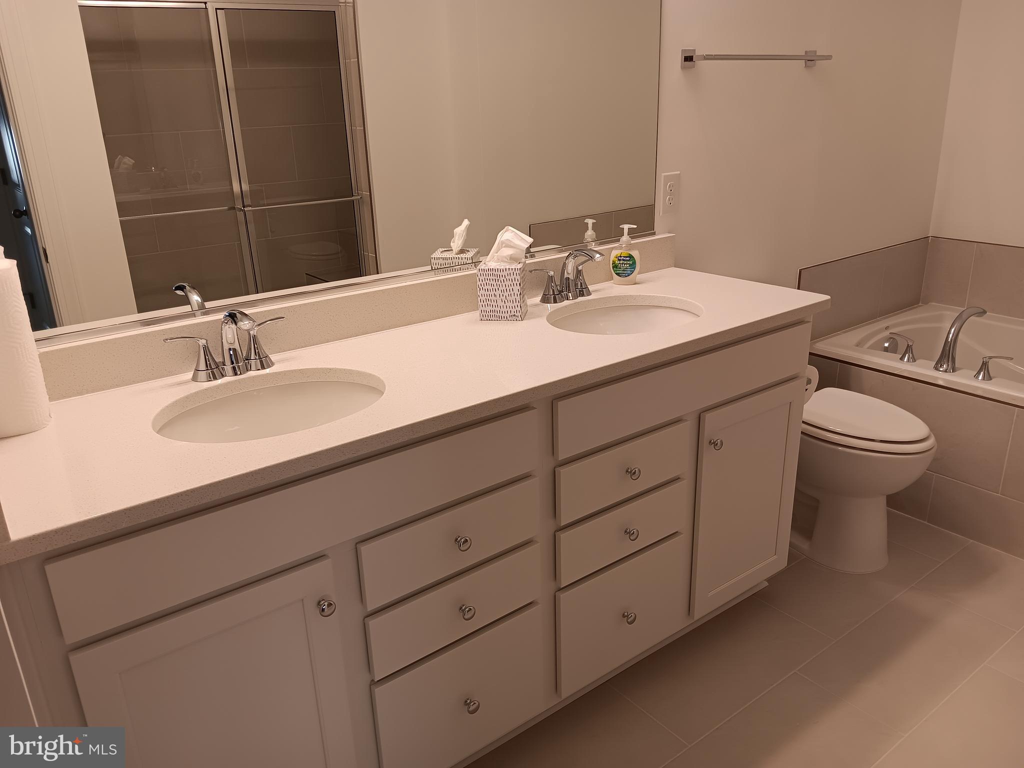 THE BOULEVARDS AT WESTFIELDS - Residential Lease