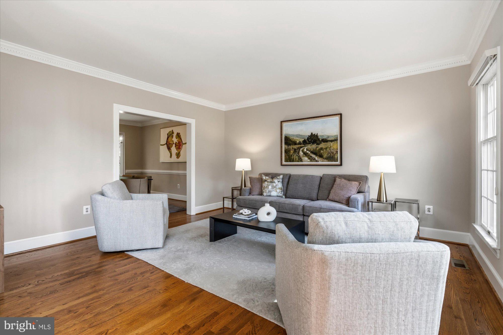 8811 SURREY COURT