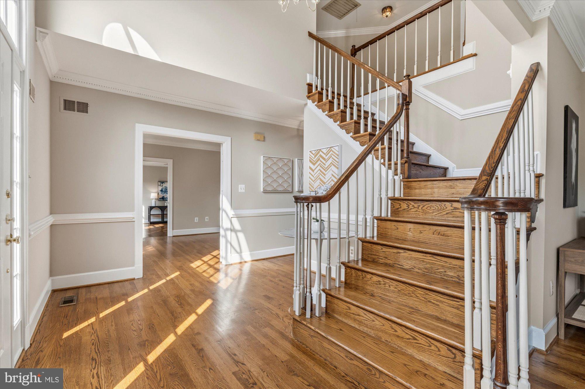 8811 SURREY COURT
