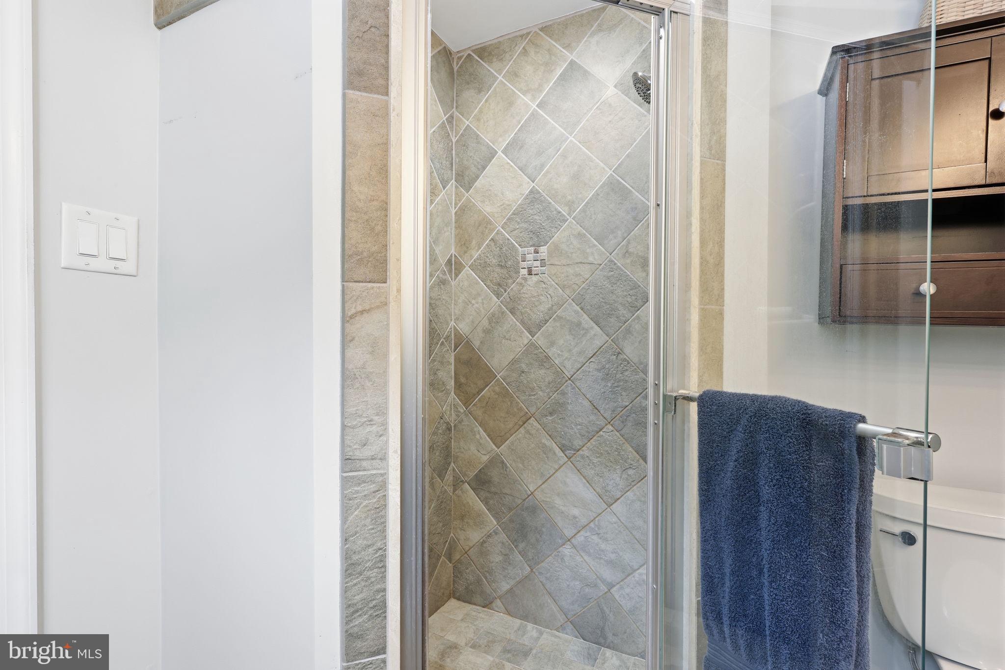 FRAZIER WOODS - Residential