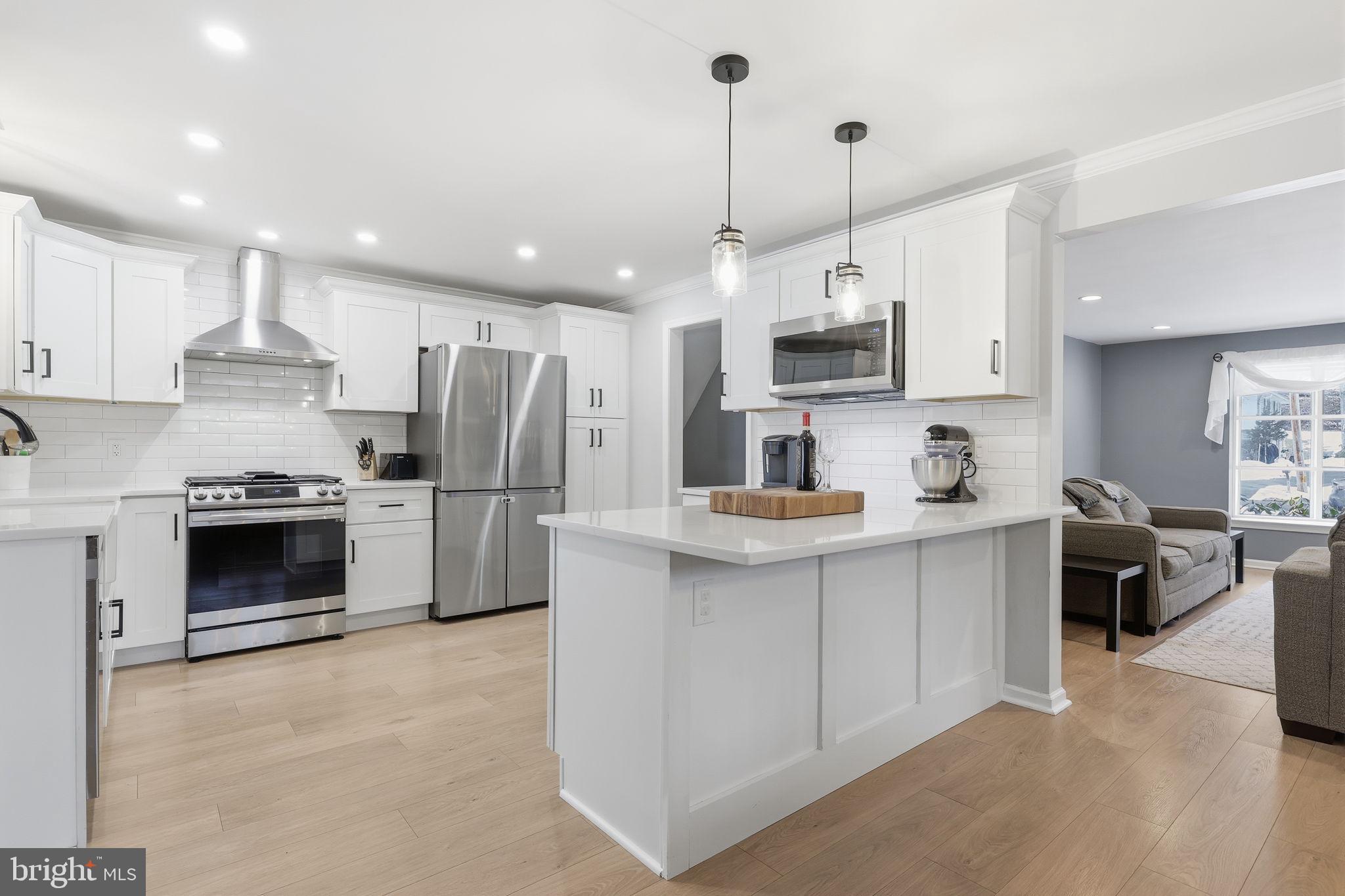 FRAZIER WOODS - Residential