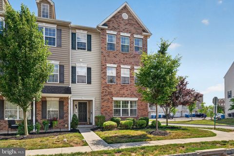 Townhouse For Sale - 3053 Davenport Way #97 L<br/> PENNSBURG, PA 18073