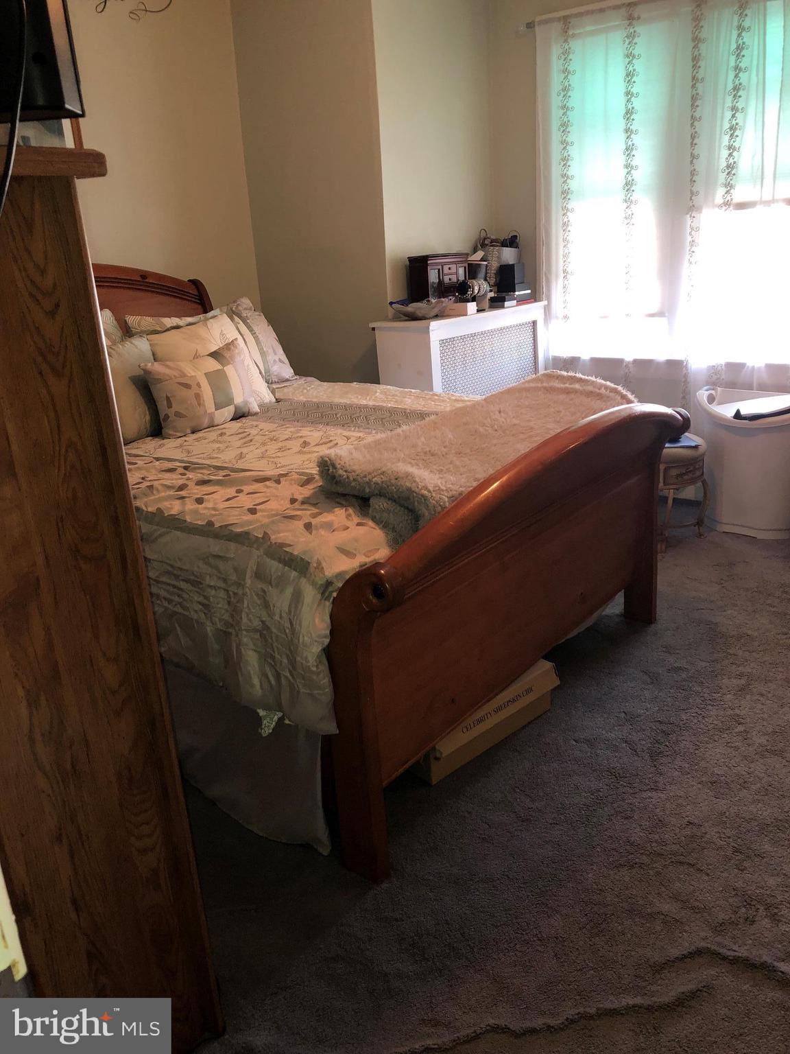 ELMWOOD PARK - Residential