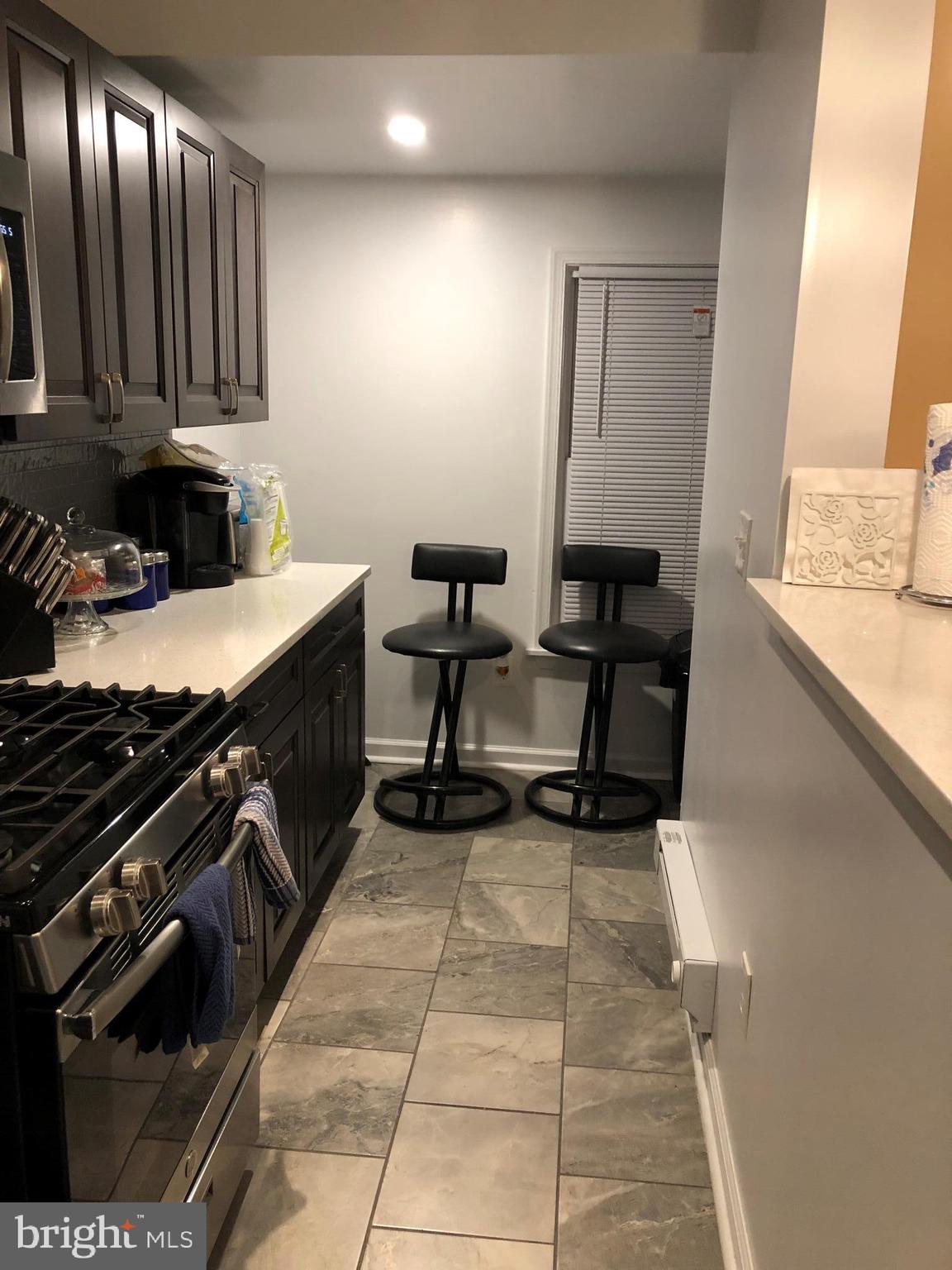 ELMWOOD PARK - Residential