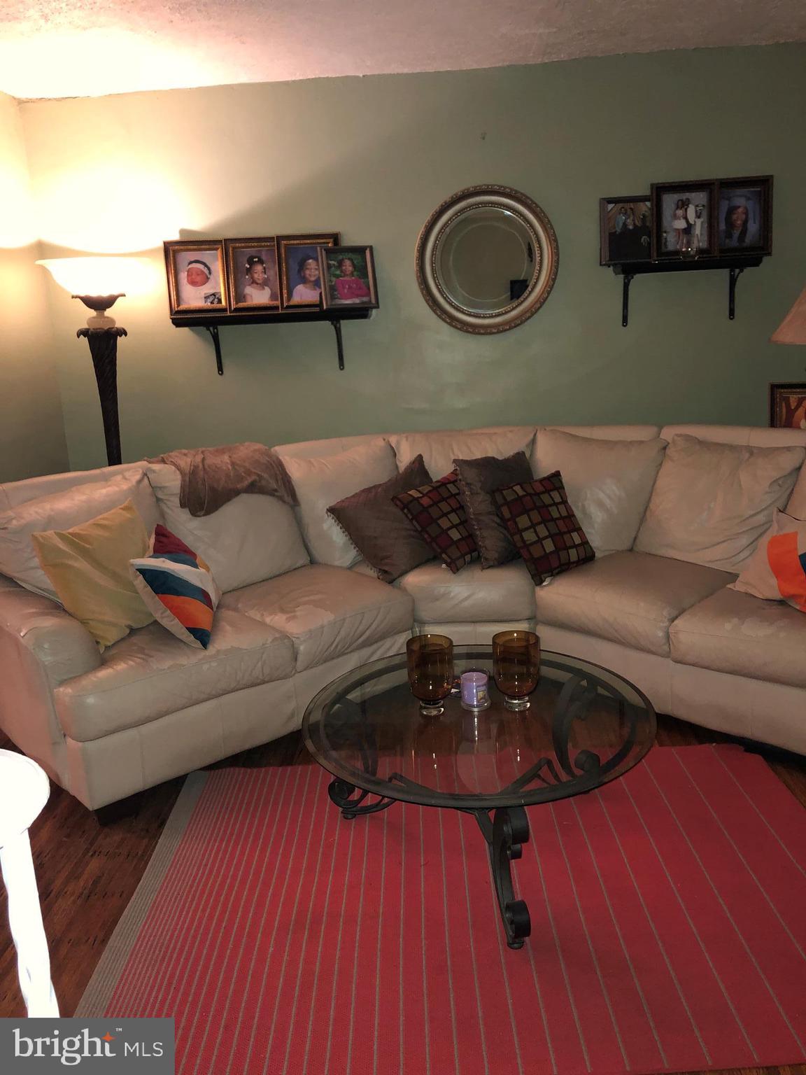 ELMWOOD PARK - Residential