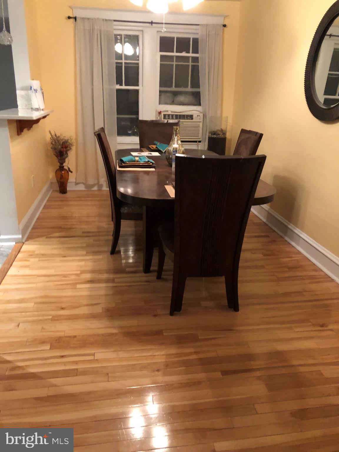 ELMWOOD PARK - Residential