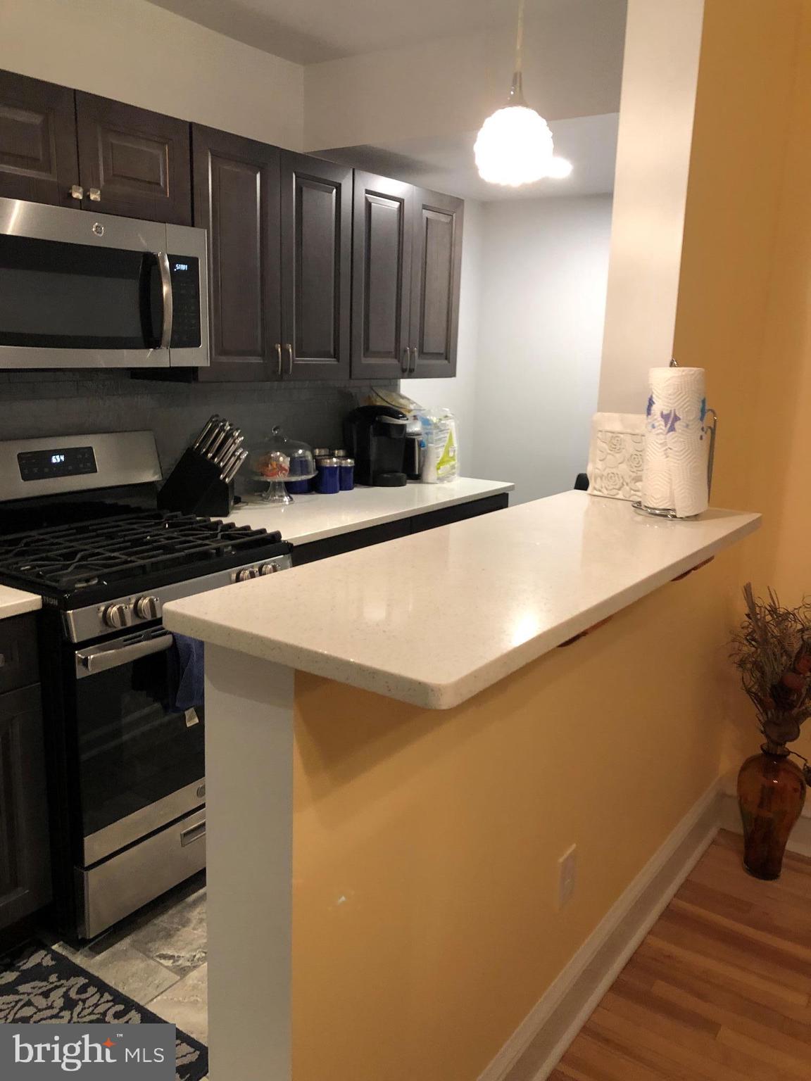 ELMWOOD PARK - Residential